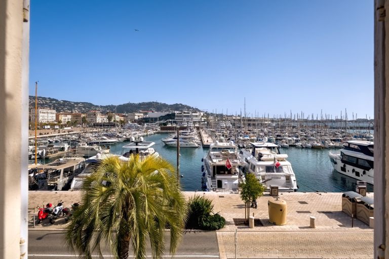 apartment 3 Rooms for sale on CANNES (06400)