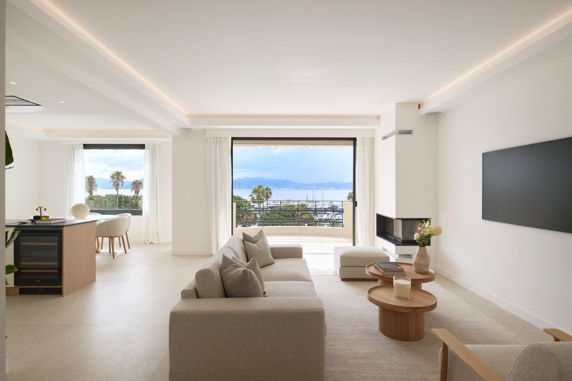 apartment 3 Rooms for sale on CANNES (06400)