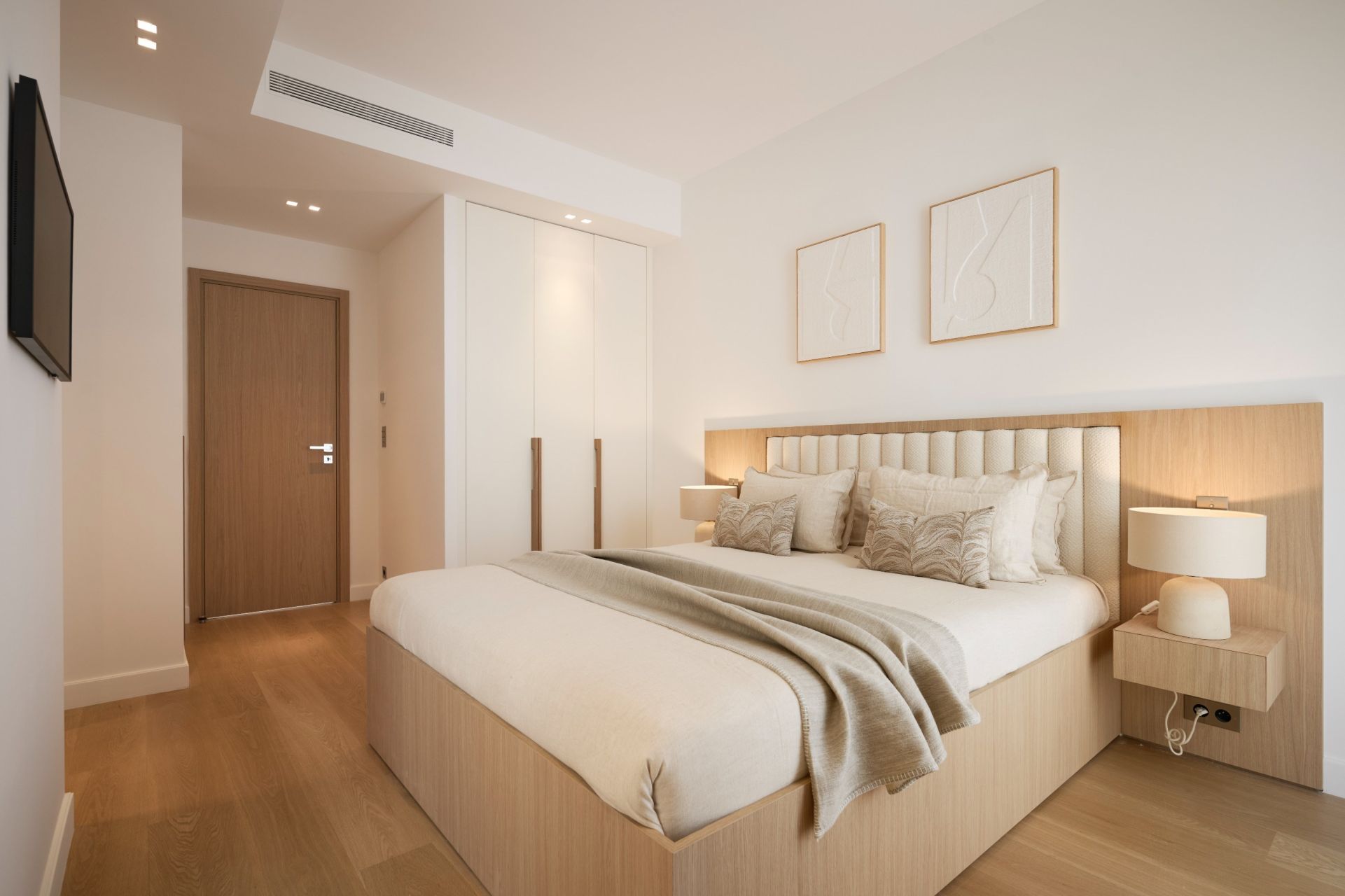 apartment 3 Rooms for sale on CANNES (06400)