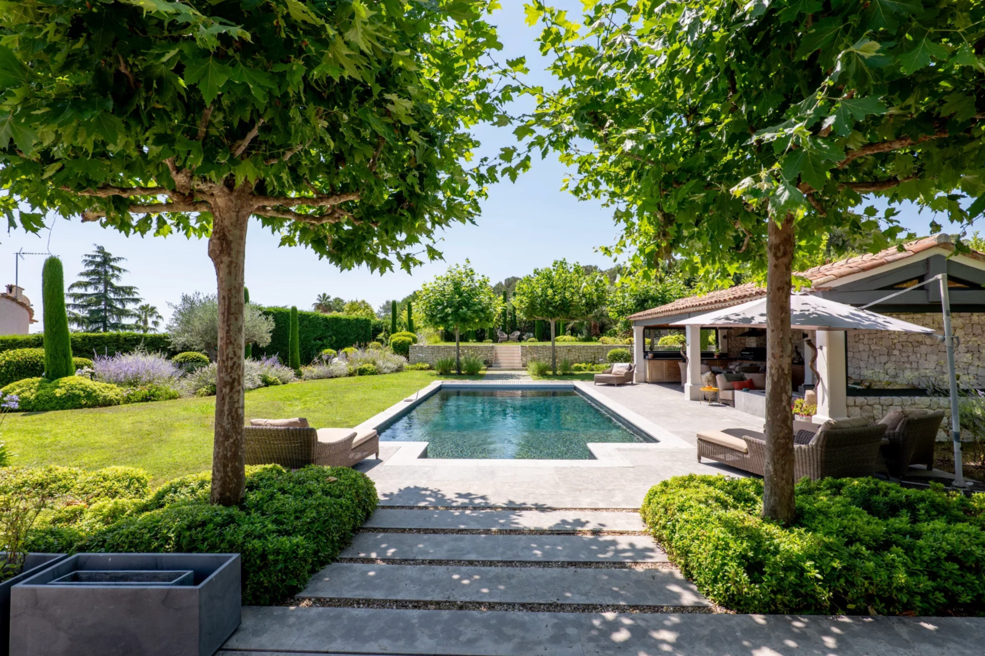 villa 8 Pièces en vente sur MOUGINS (06250)