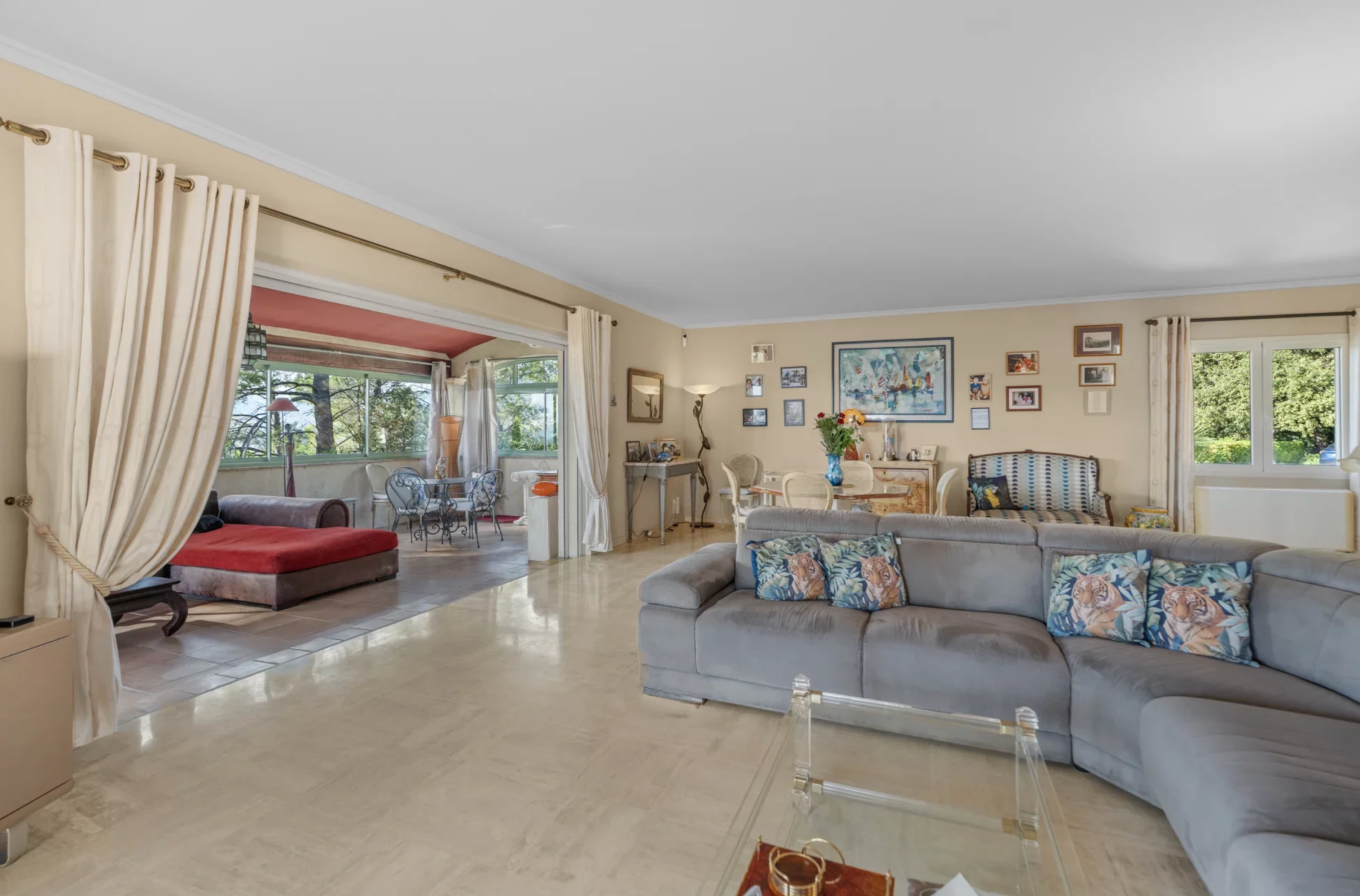 villa 8 Pièces en vente sur MOUANS SARTOUX (06370)