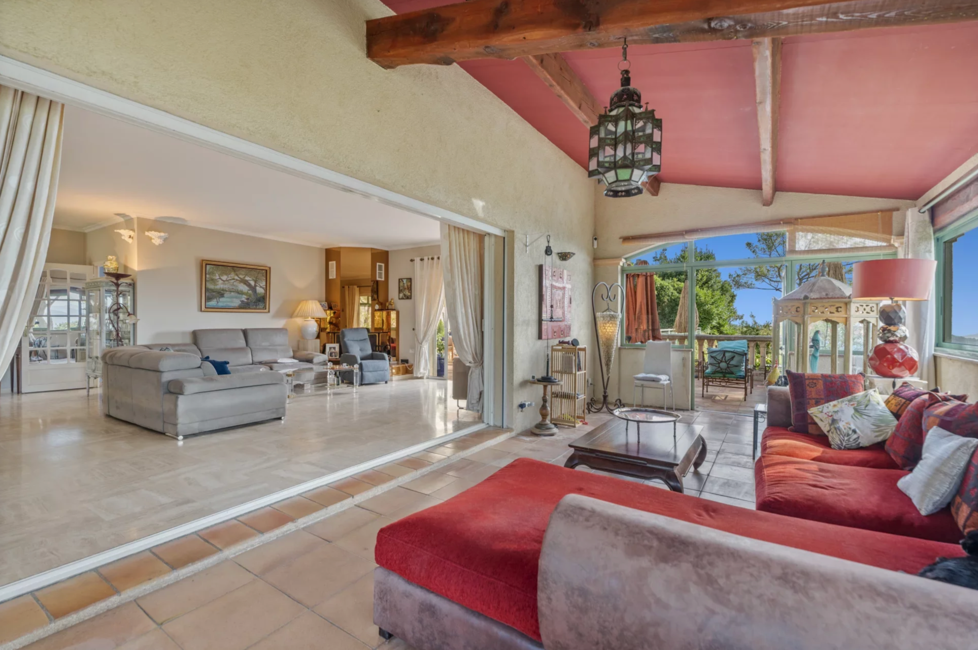 villa 8 Pièces en vente sur MOUANS SARTOUX (06370)