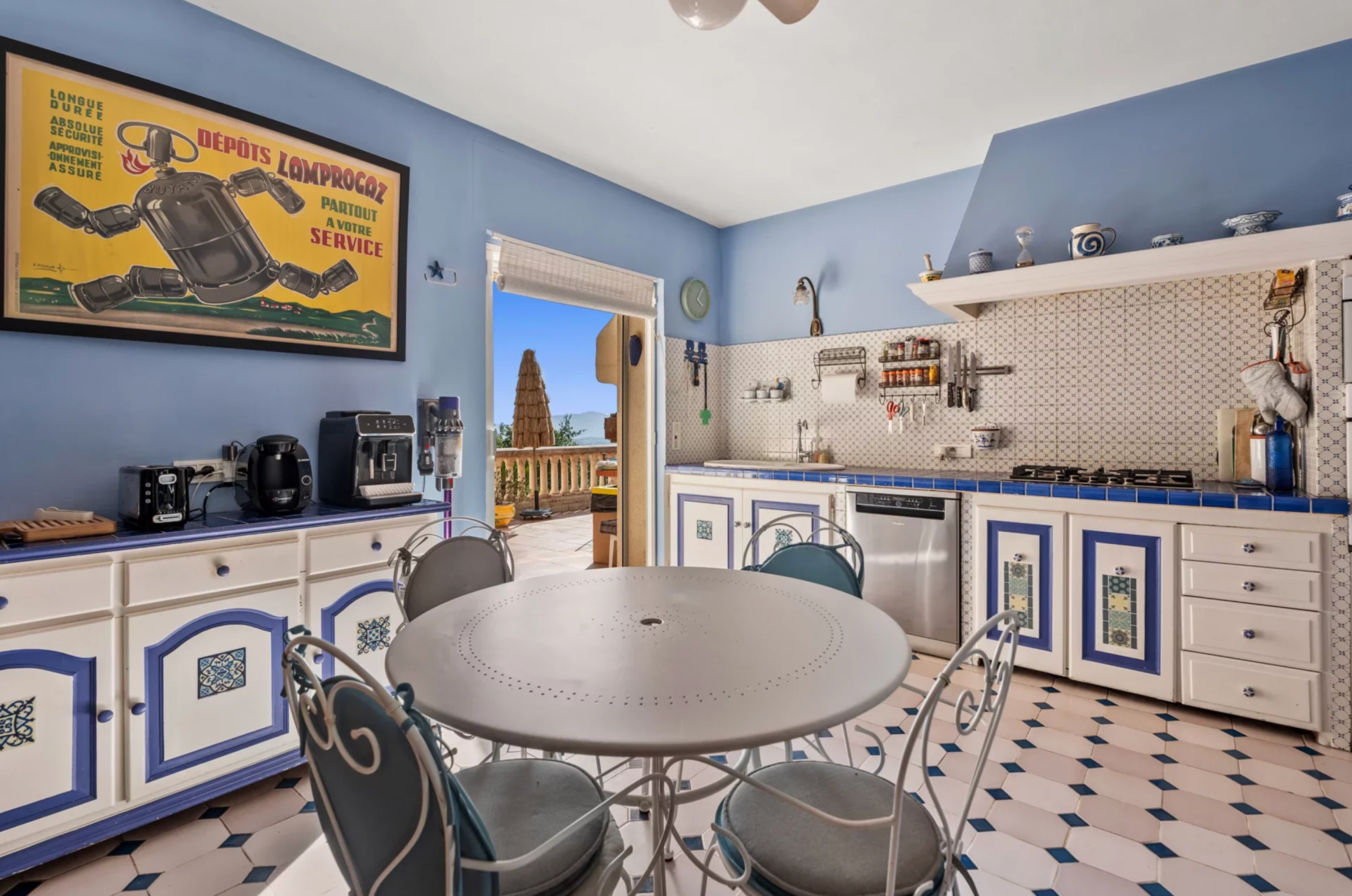 villa 8 Pièces en vente sur MOUANS SARTOUX (06370)