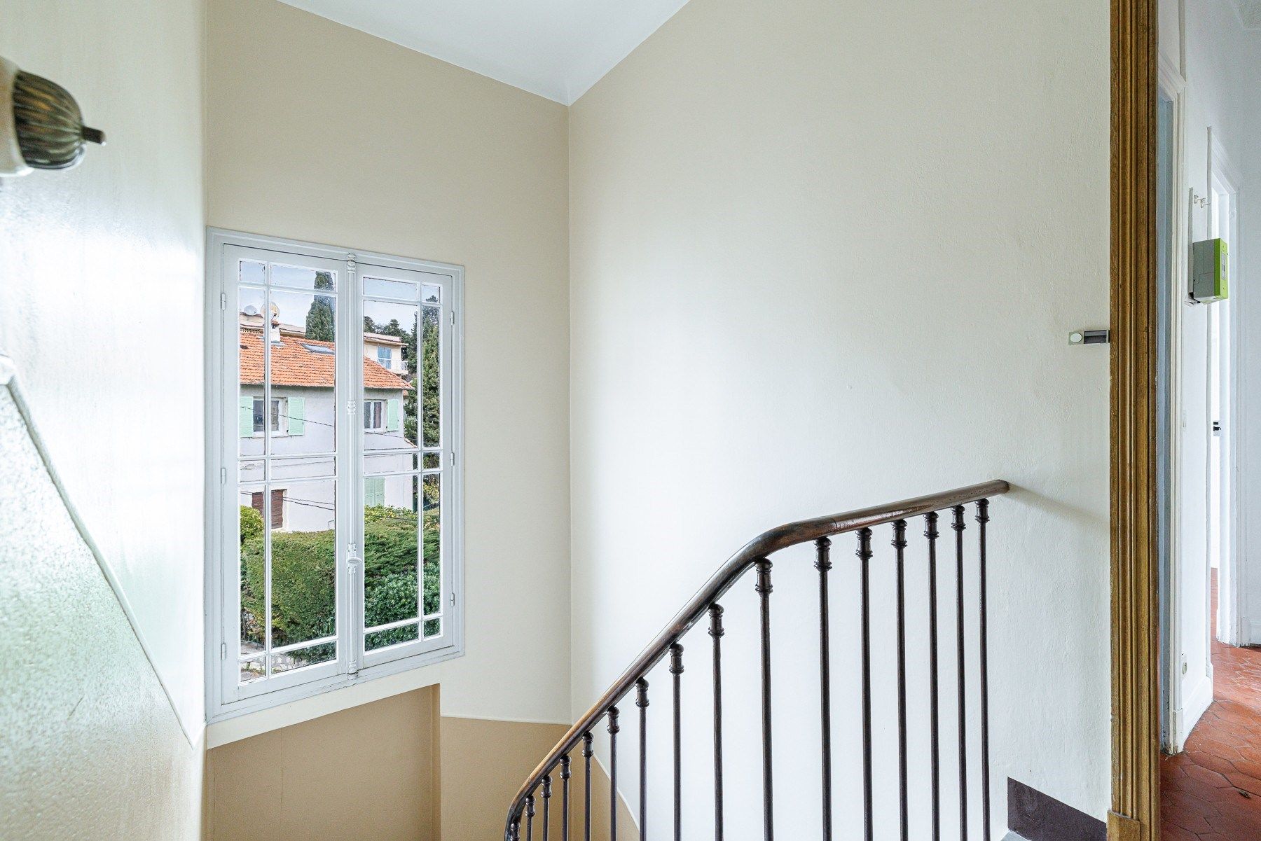 building for sale on NICE (06000)