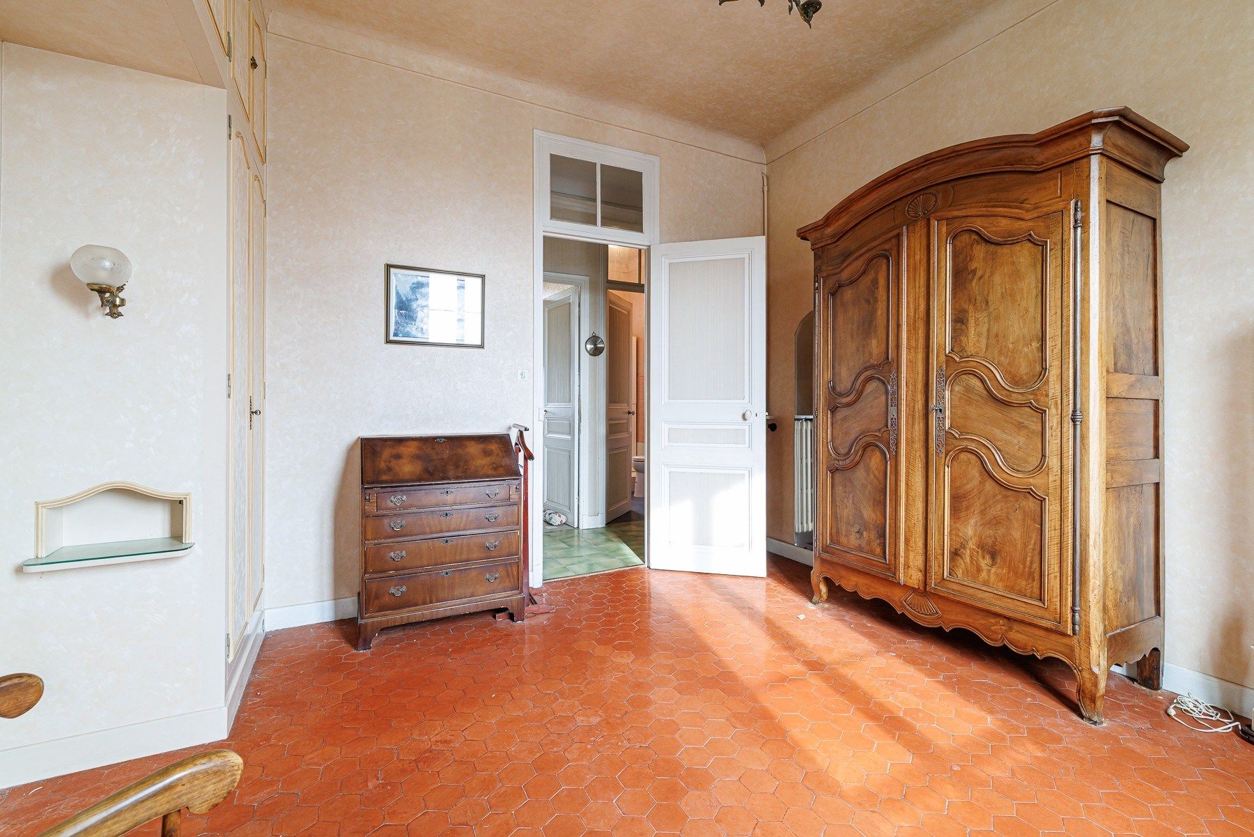 building for sale on NICE (06000)