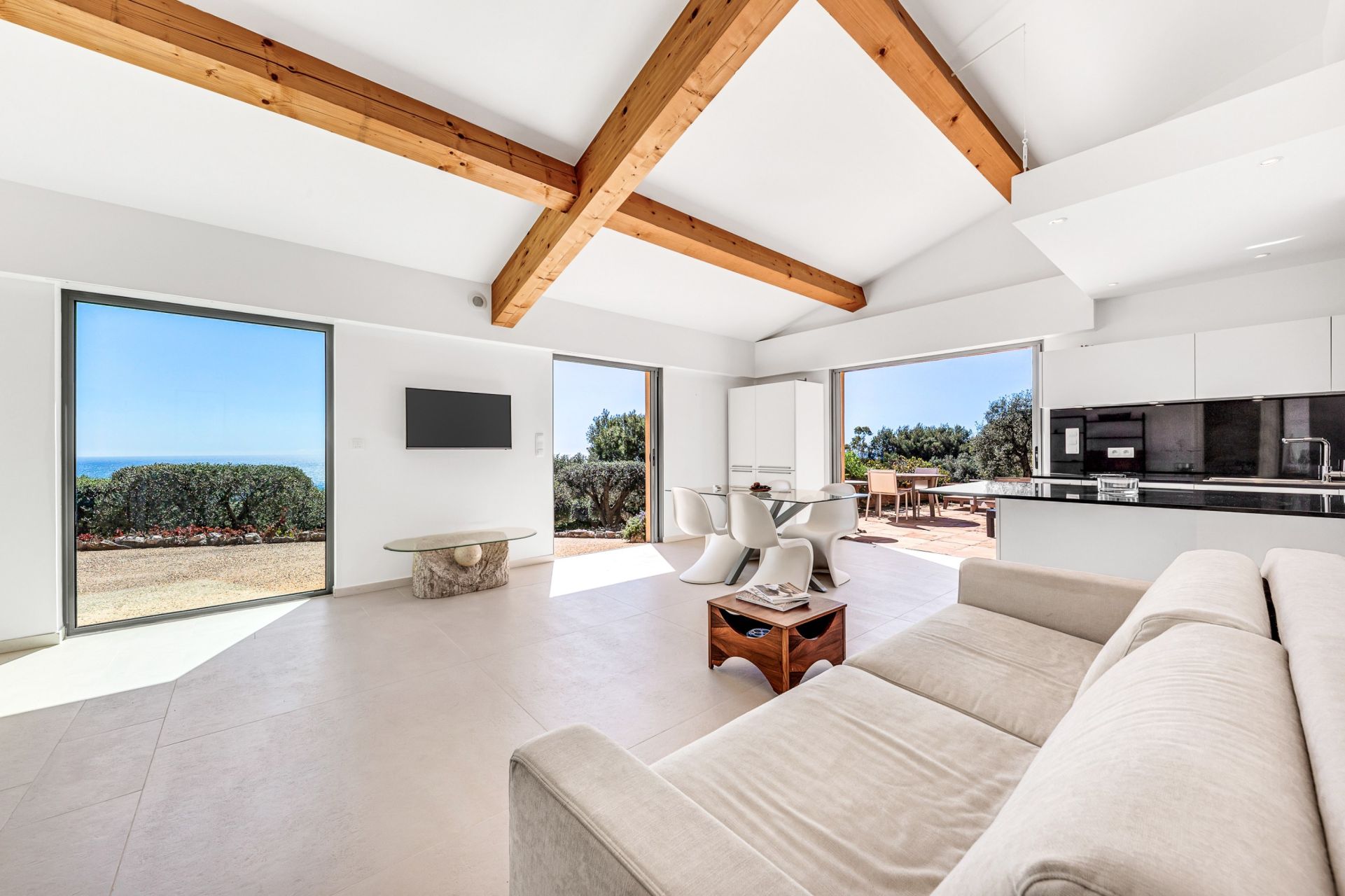 villa 12 Rooms for sale on ST JEAN CAP FERRAT (06230)