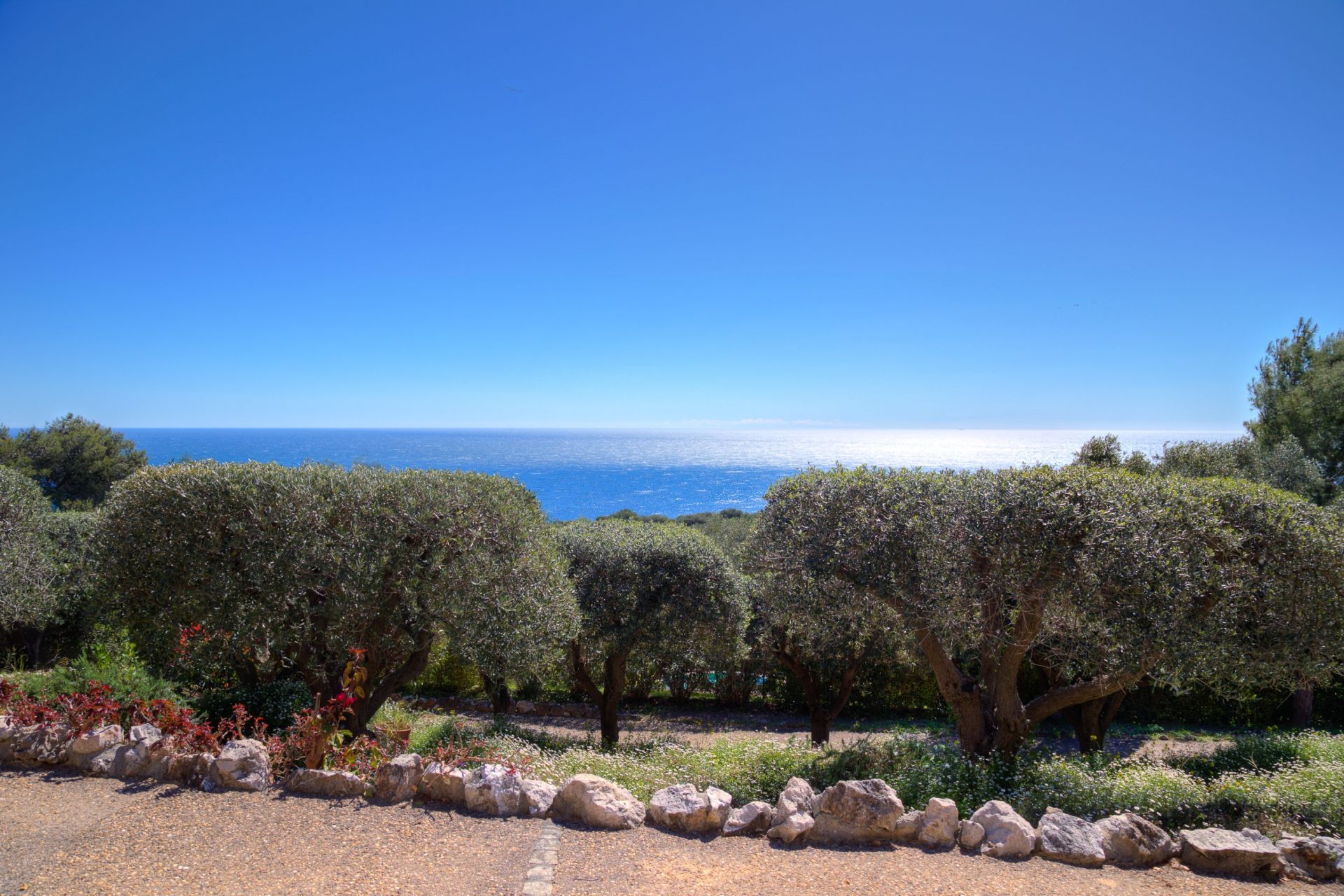 villa 12 Rooms for sale on ST JEAN CAP FERRAT (06230)