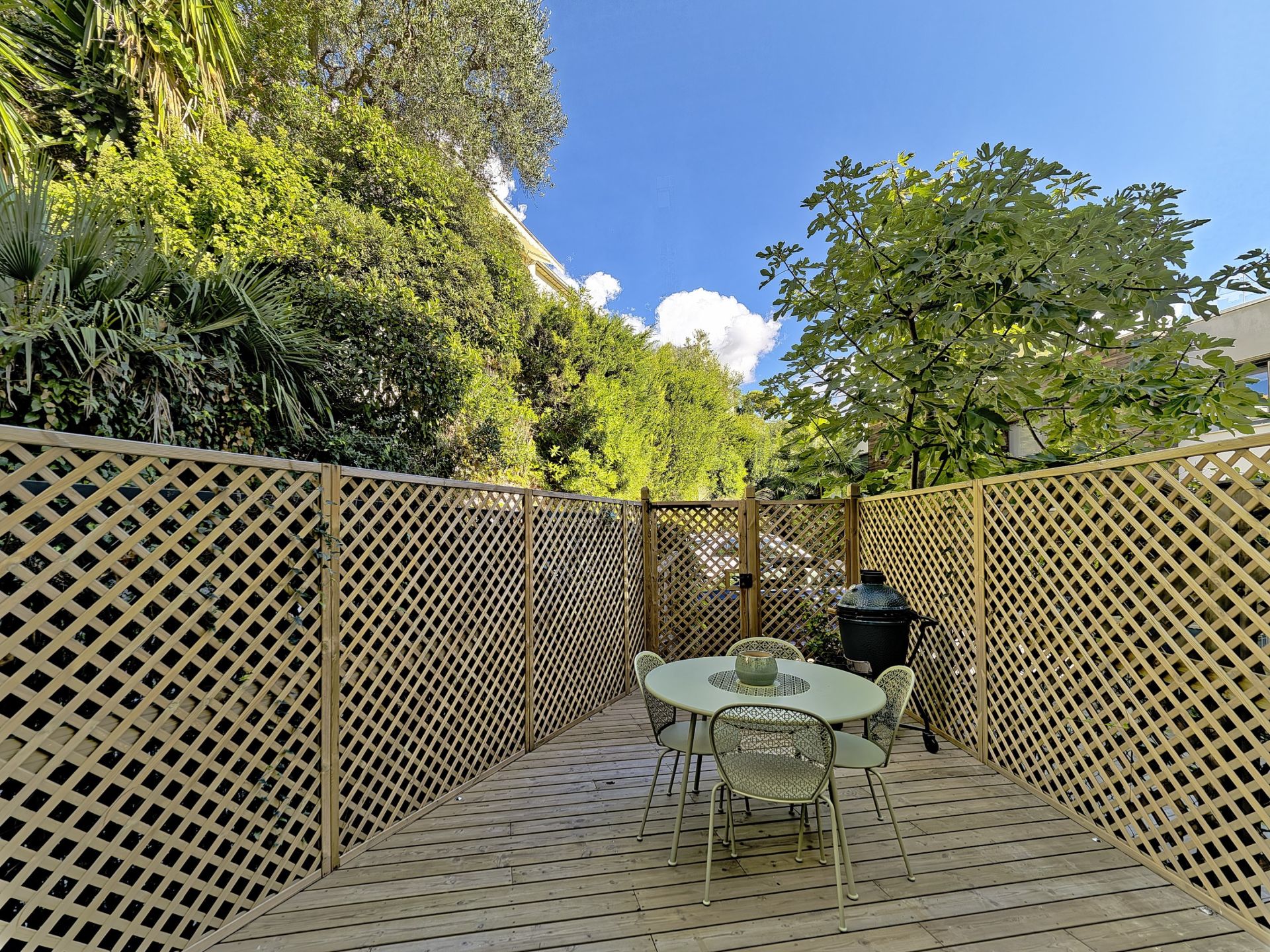 townhouse 4 Rooms for sale on ST JEAN CAP FERRAT (06230)