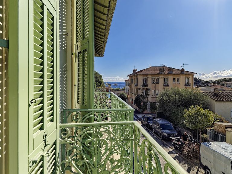 townhouse 4 Rooms for sale on ST JEAN CAP FERRAT (06230)