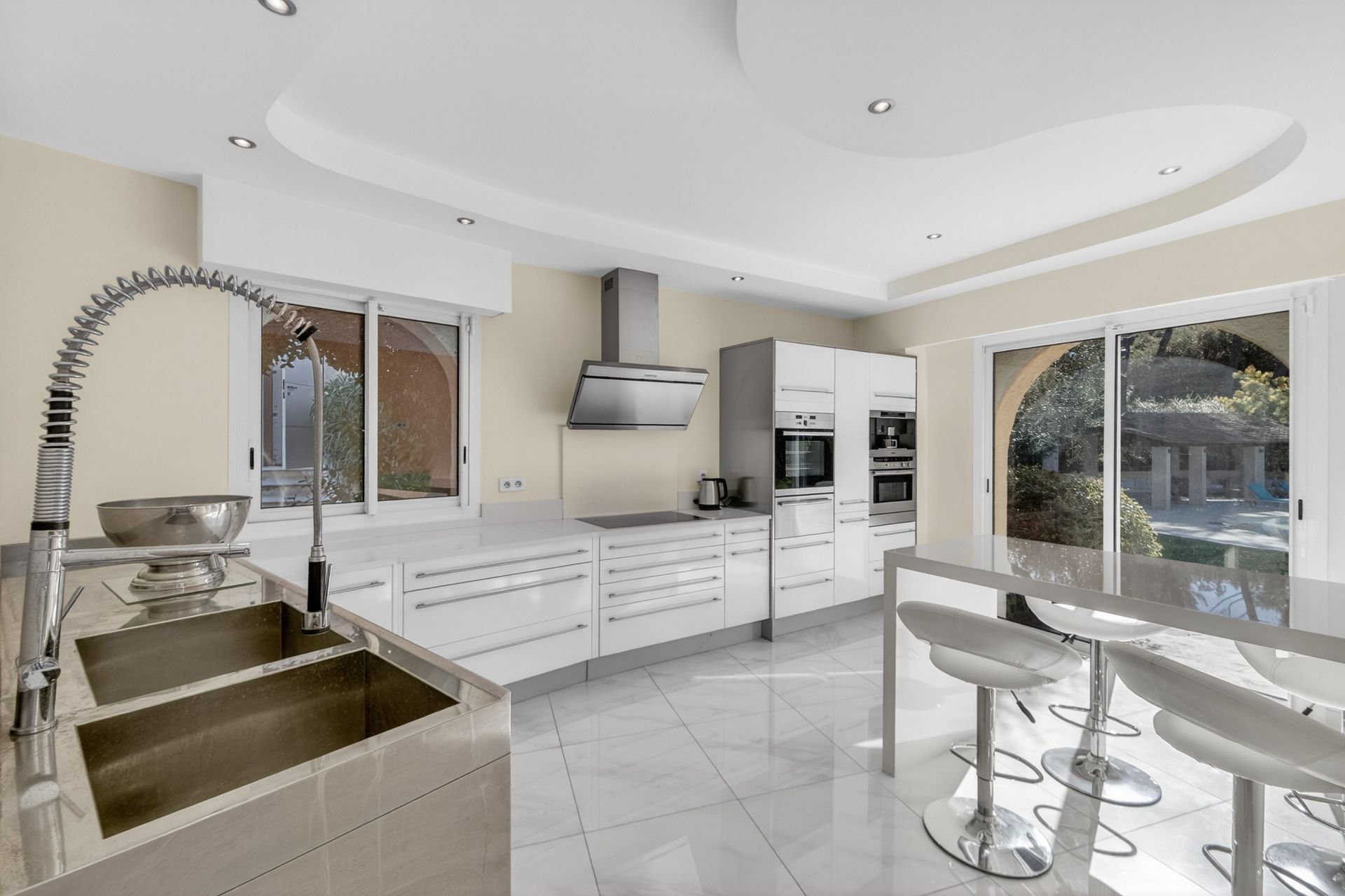bastide 13 Rooms for sale on MOUANS SARTOUX (06370)