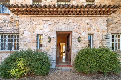 Vente Bastide Châteauneuf-Grasse 12&nbsp;Pièces 344&nbsp;m²