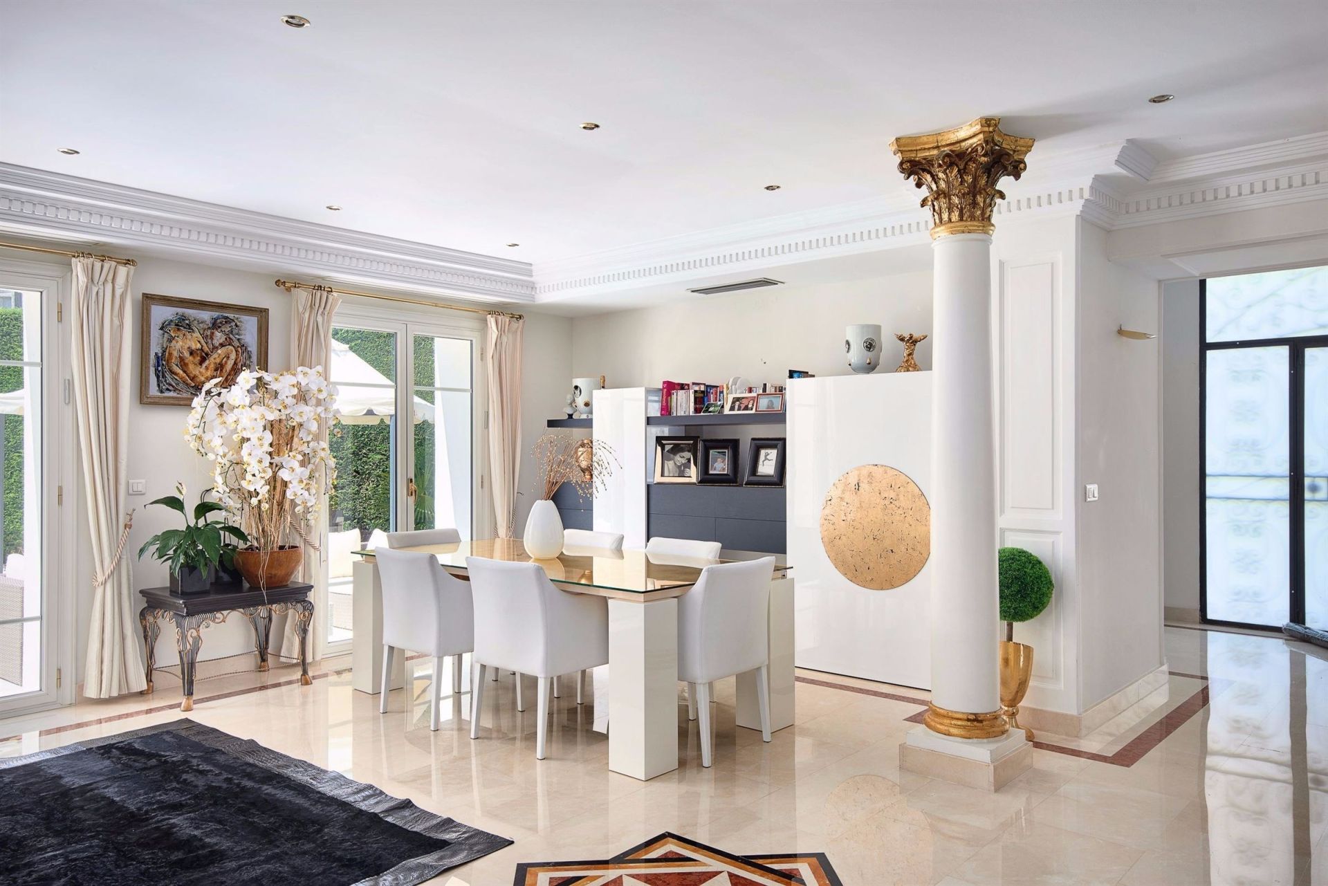 villa 5 Rooms for sale on CANNES (06400)