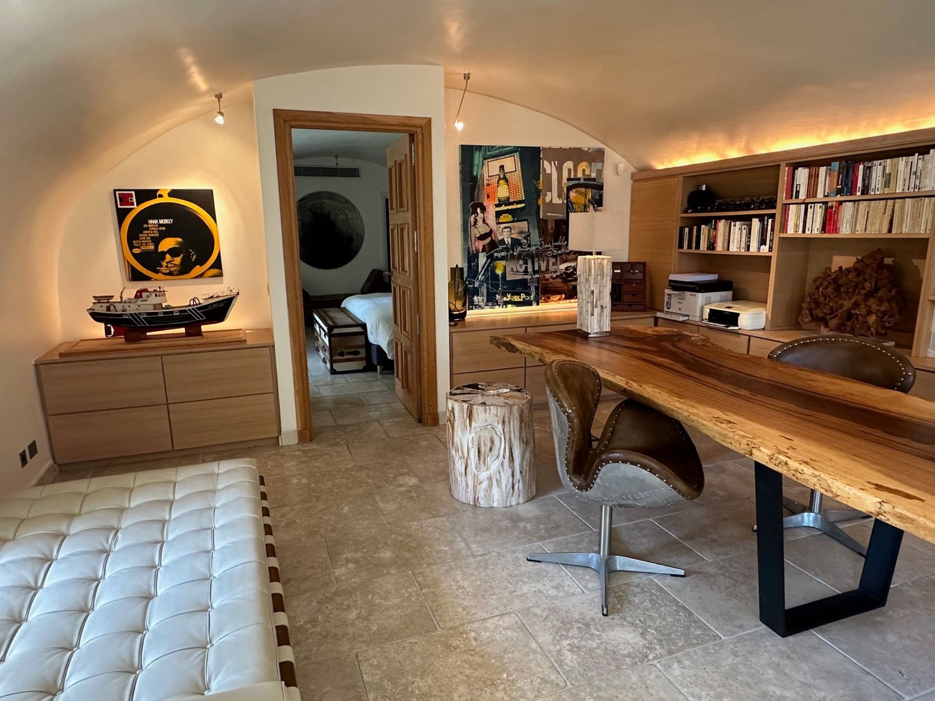 bastide 9 Rooms for sale on ST TROPEZ (83990)