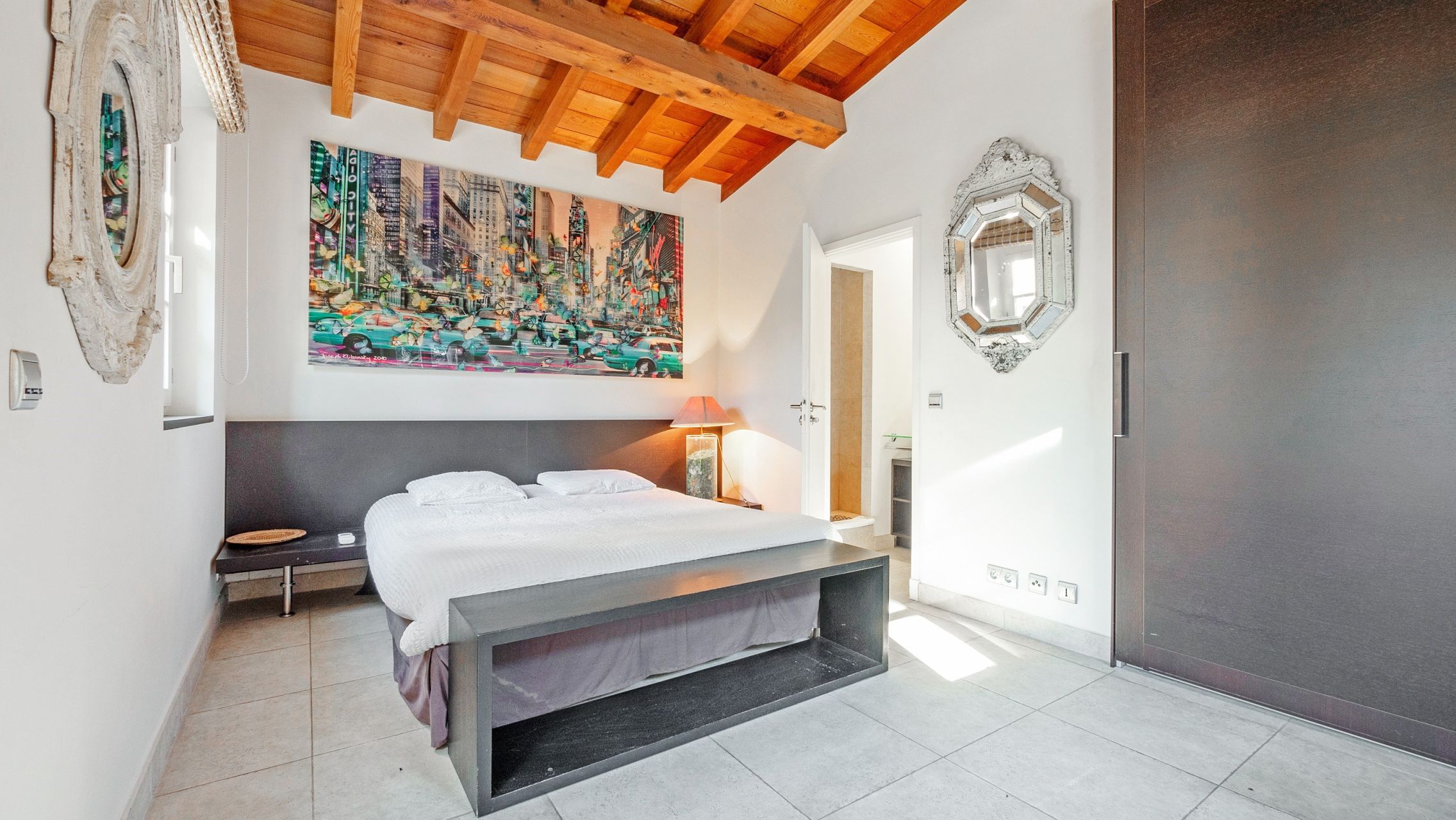 bastide 9 Rooms for sale on ST TROPEZ (83990)
