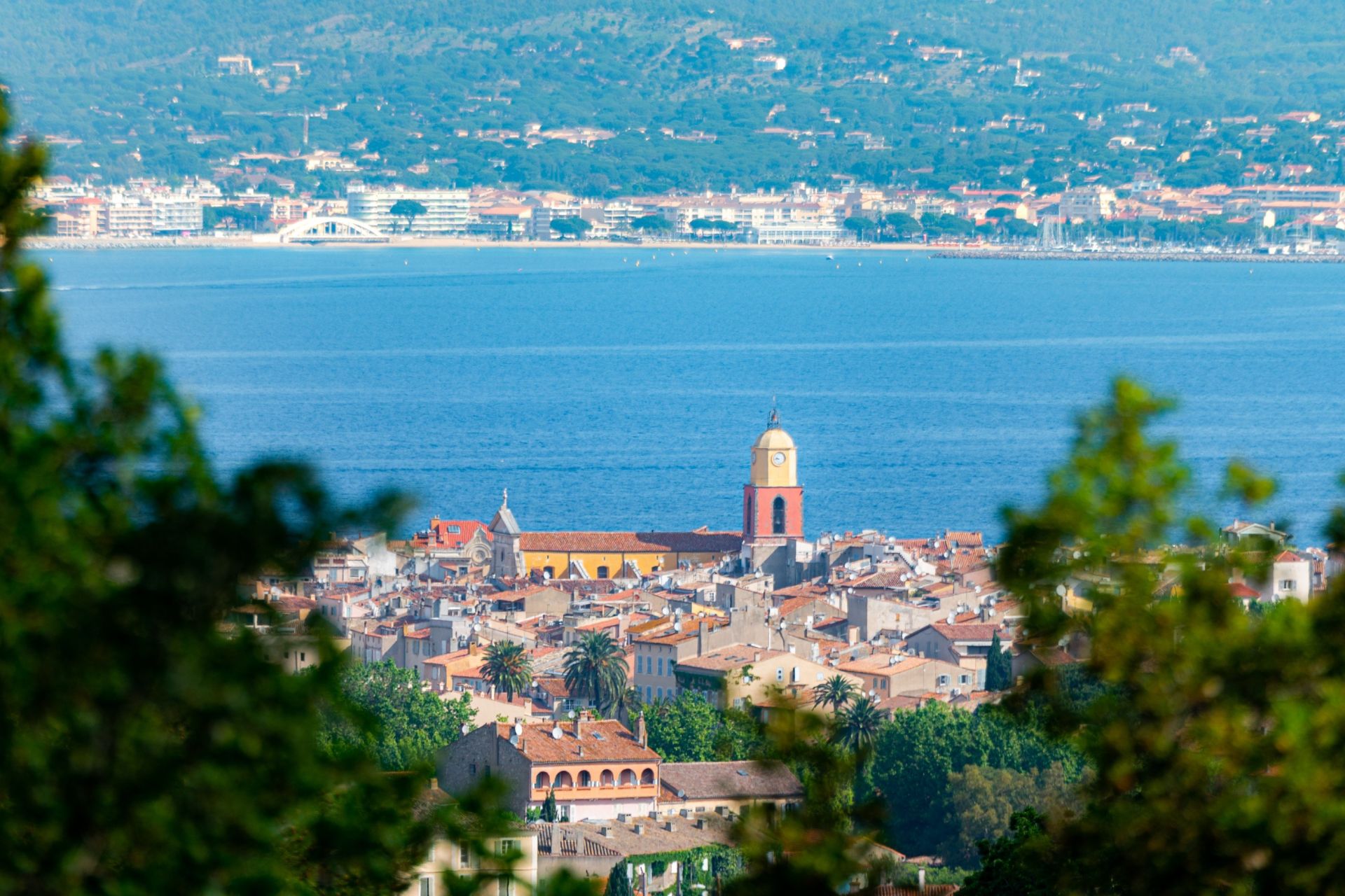 bastide 9 Rooms for sale on ST TROPEZ (83990)