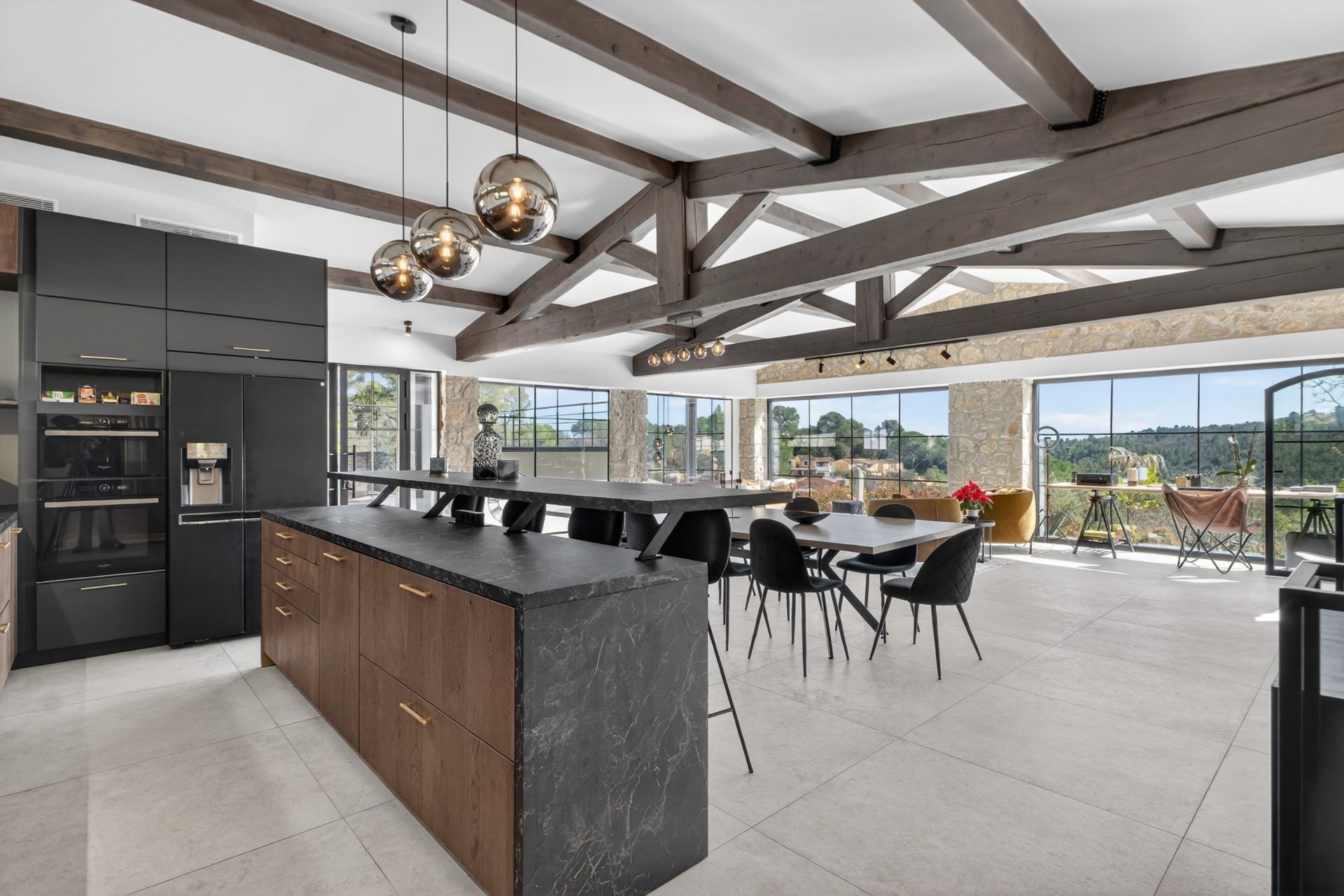 villa 7 Pièces en vente sur VALBONNE (06560)