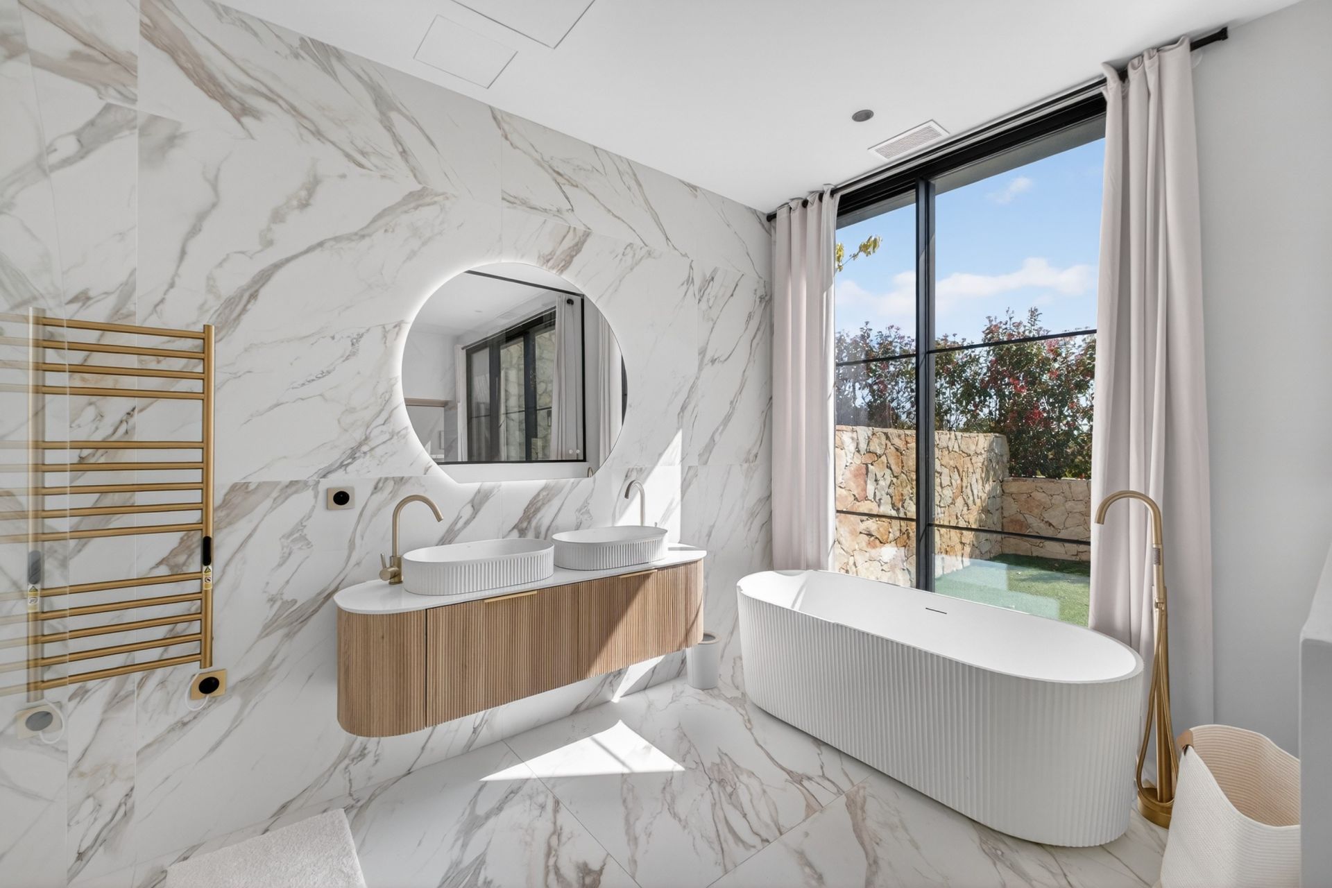 villa 7 Pièces en vente sur VALBONNE (06560)