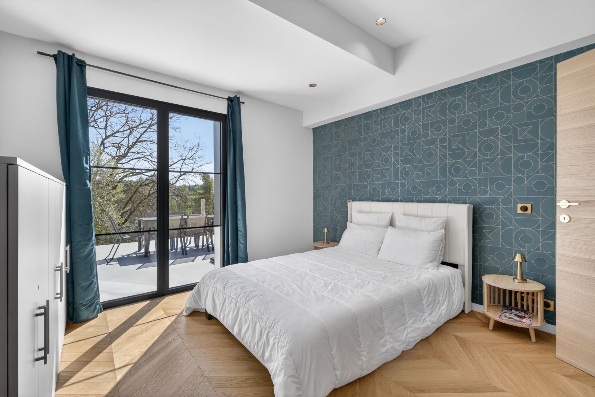 villa 7 Rooms for sale on VALBONNE (06560)