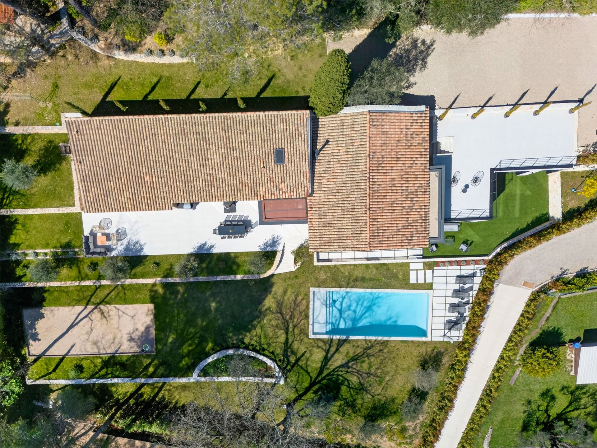 villa 7 Rooms for sale on VALBONNE (06560)