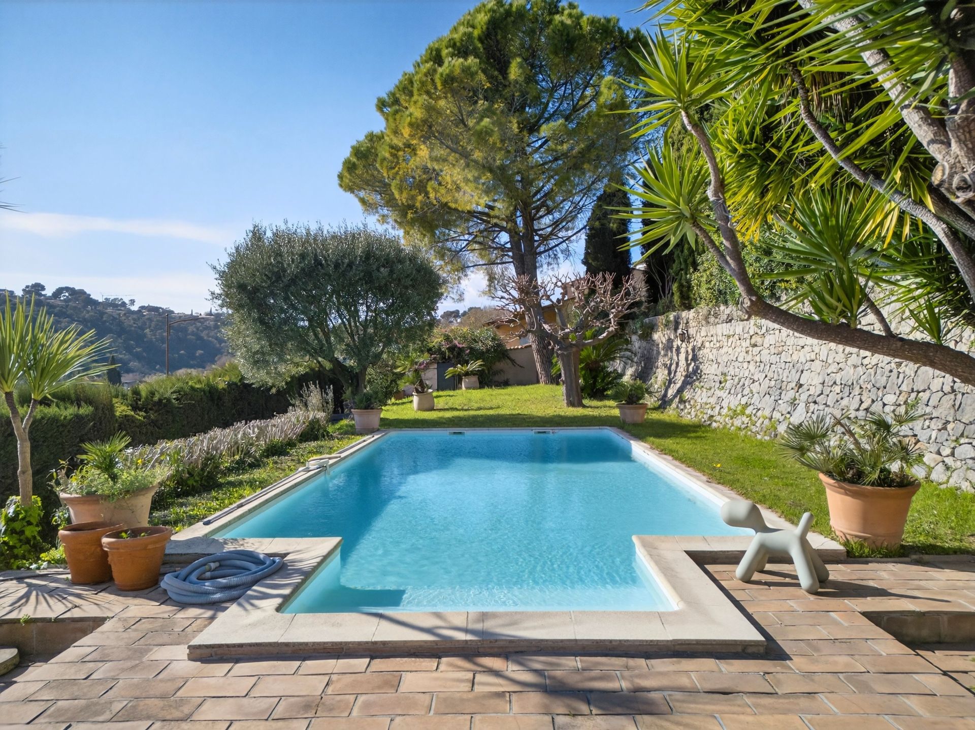 villa 6 Rooms for sale on BIOT (06410)