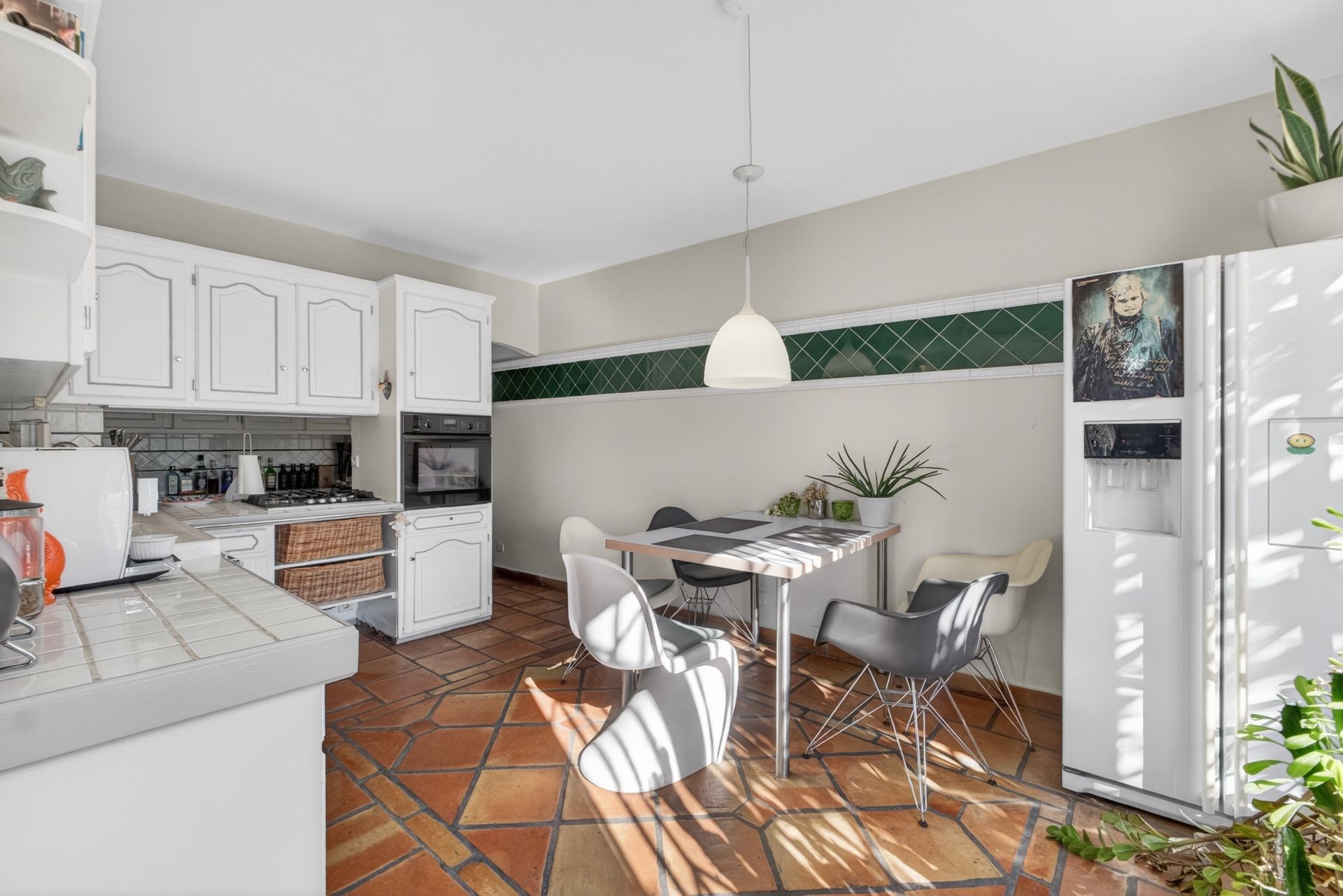 villa 6 Rooms for sale on BIOT (06410)