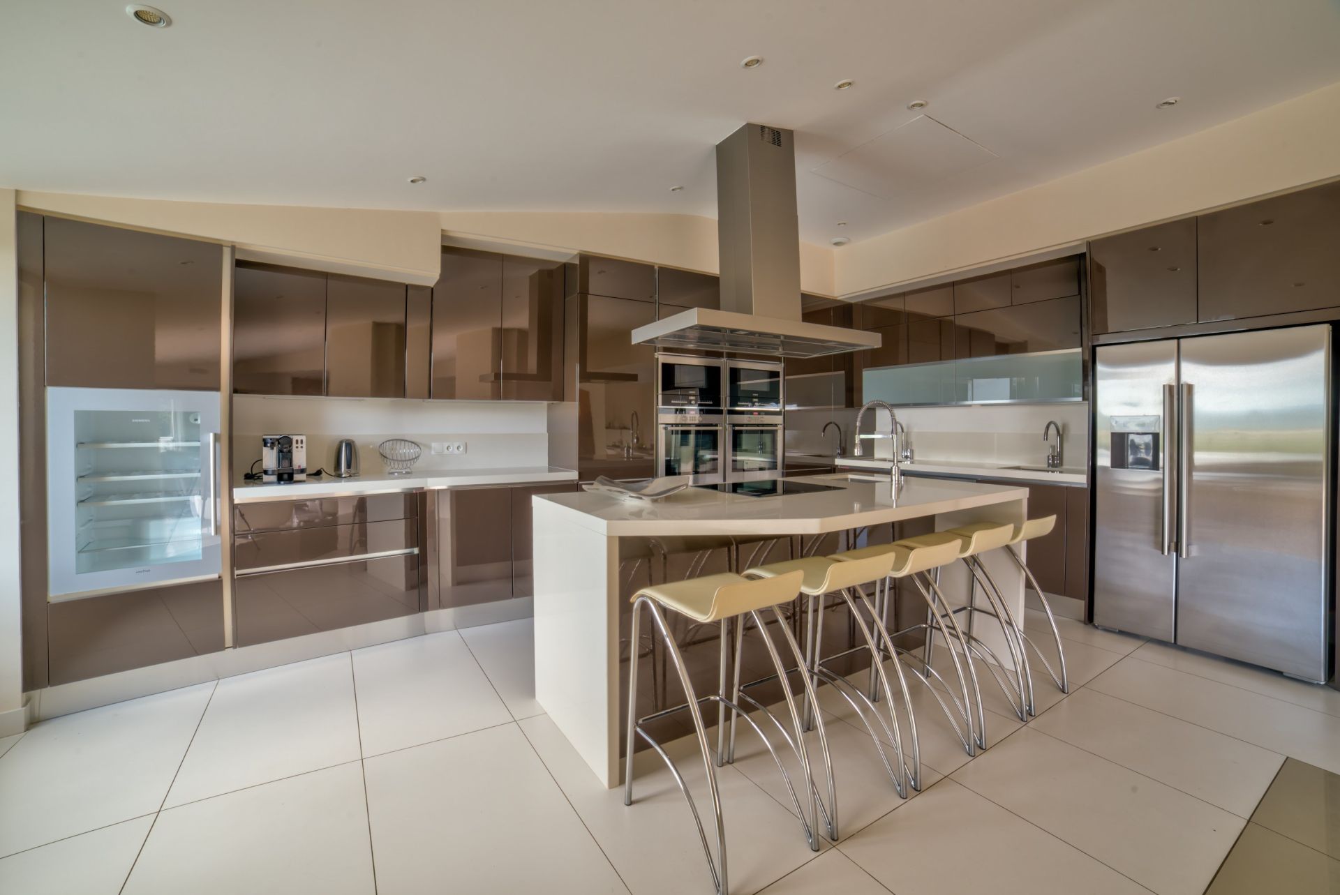 villa 16 Pièces en vente sur MOUANS SARTOUX (06370)