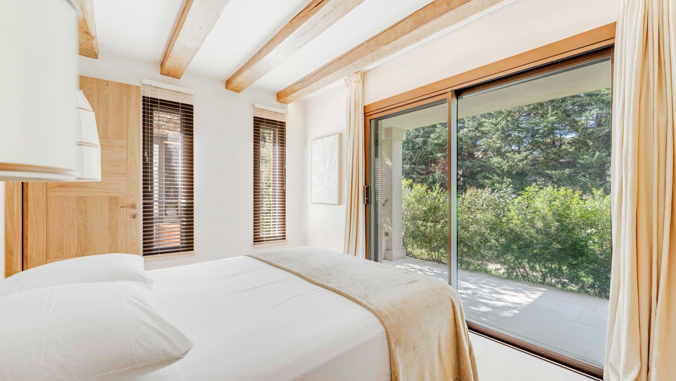 contemporary house 9 Rooms for sale on RAMATUELLE (83350)