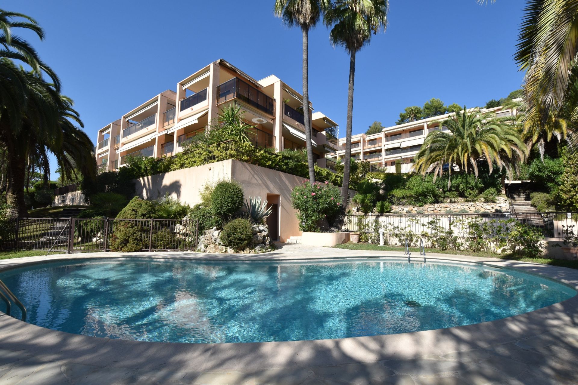 apartment 3 Rooms for sale on LE CANNET (06110)