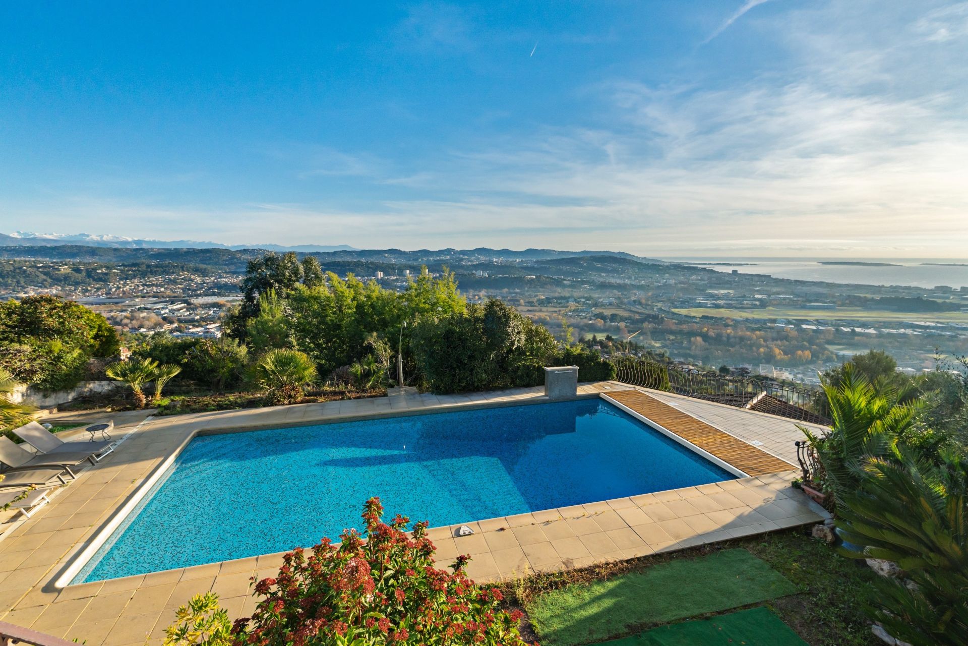 villa 8 Pièces en vente sur MANDELIEU LA NAPOULE (06210)