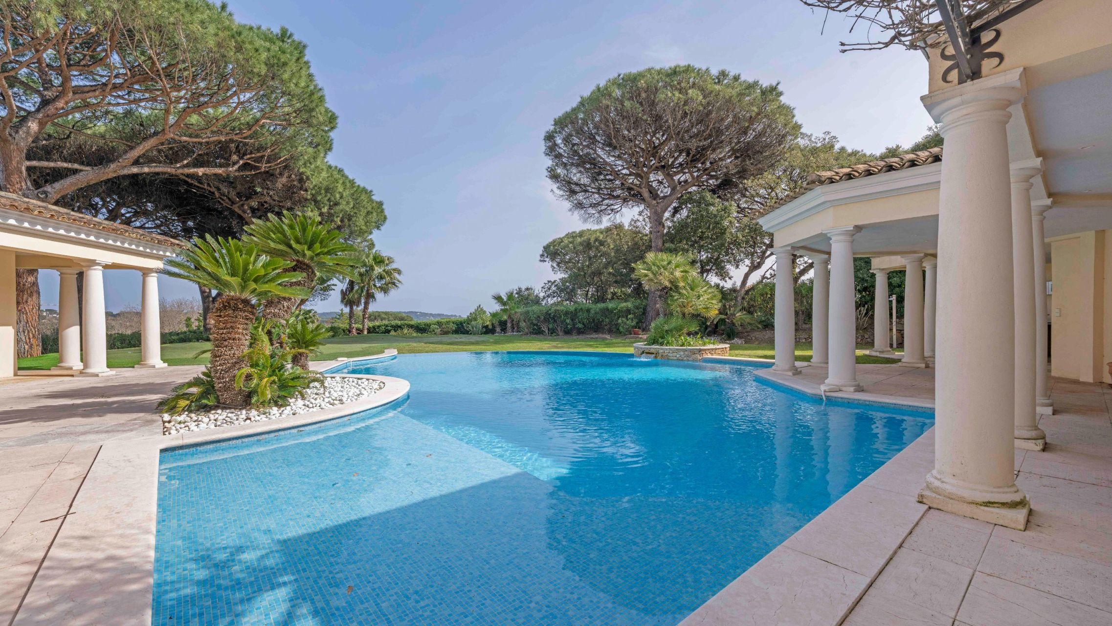 villa 8 Pièces en vente sur RAMATUELLE (83350)