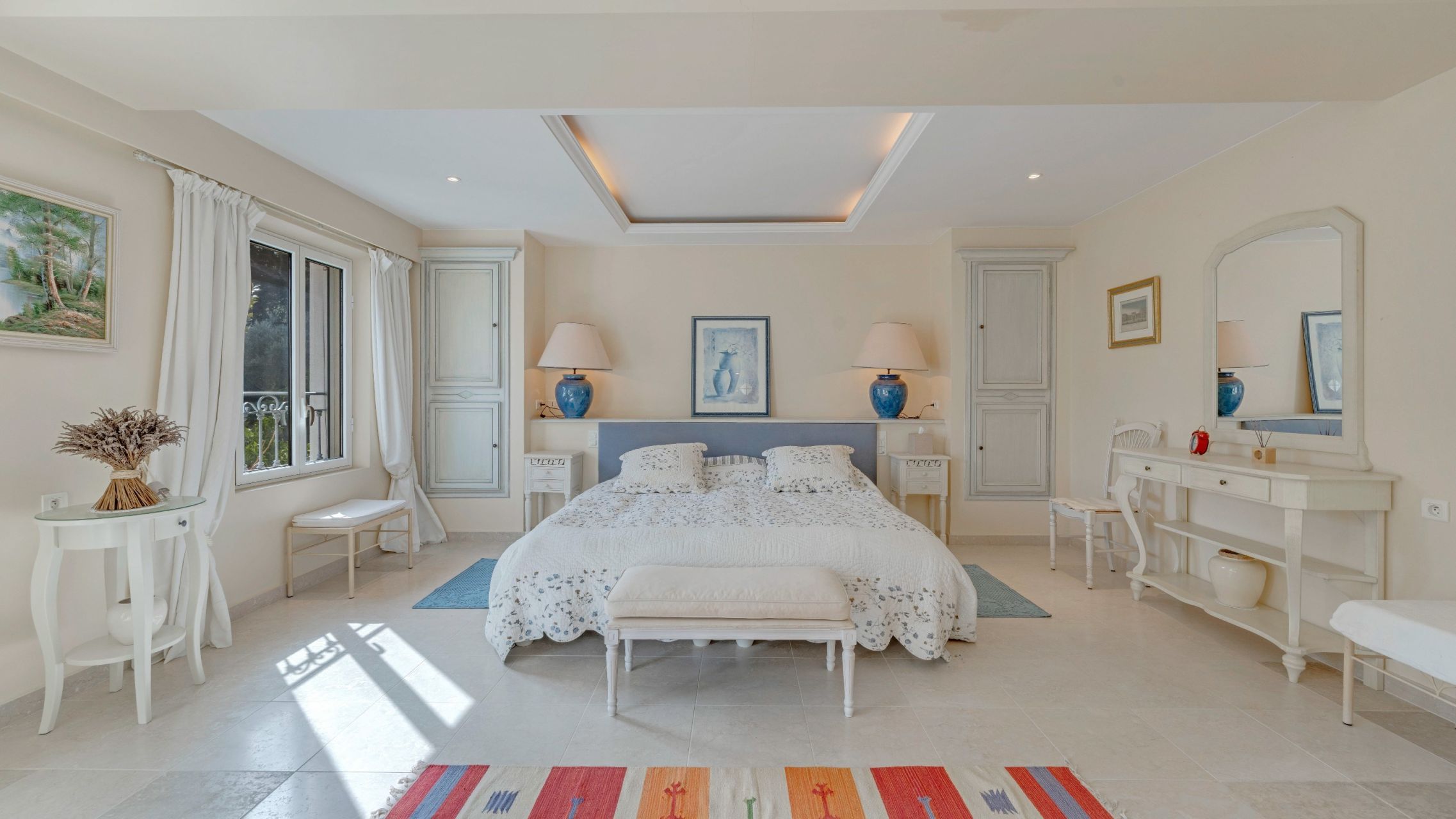 villa 8 Rooms for sale on RAMATUELLE (83350)