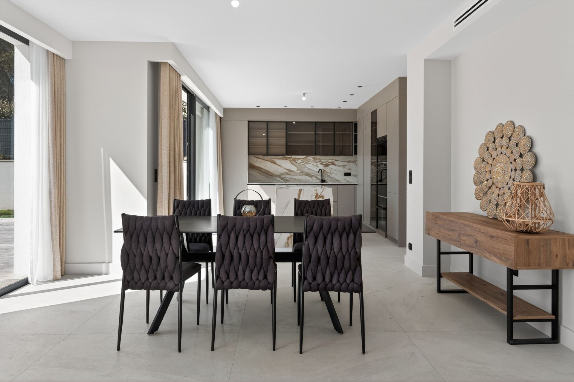 maison contemporaine 8 Pièces en vente sur MOUANS SARTOUX (06370)