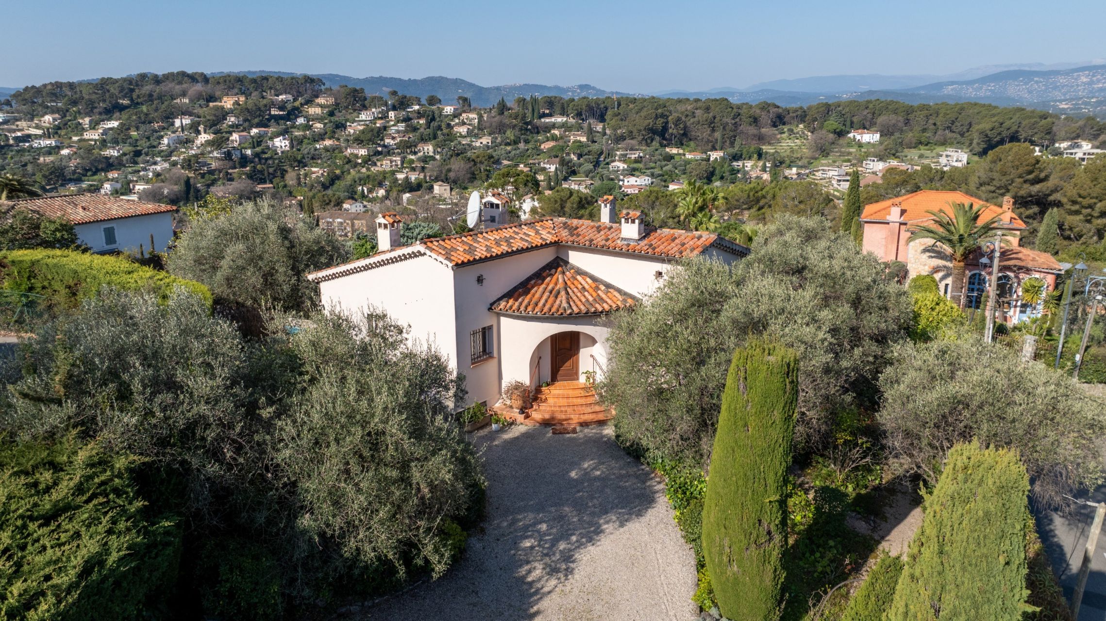 villa 5 Pièces en vente sur MOUGINS (06250)
