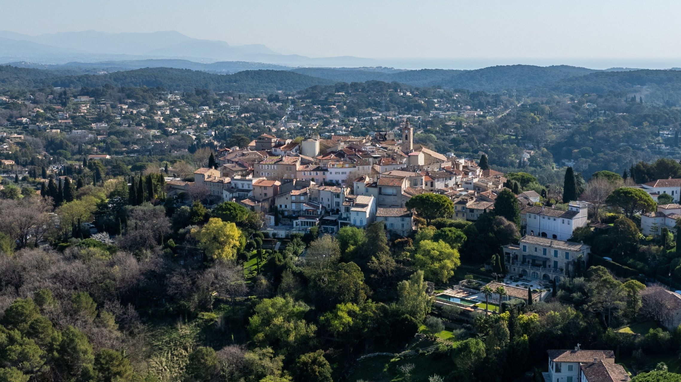 villa 5 Pièces en vente sur MOUGINS (06250)