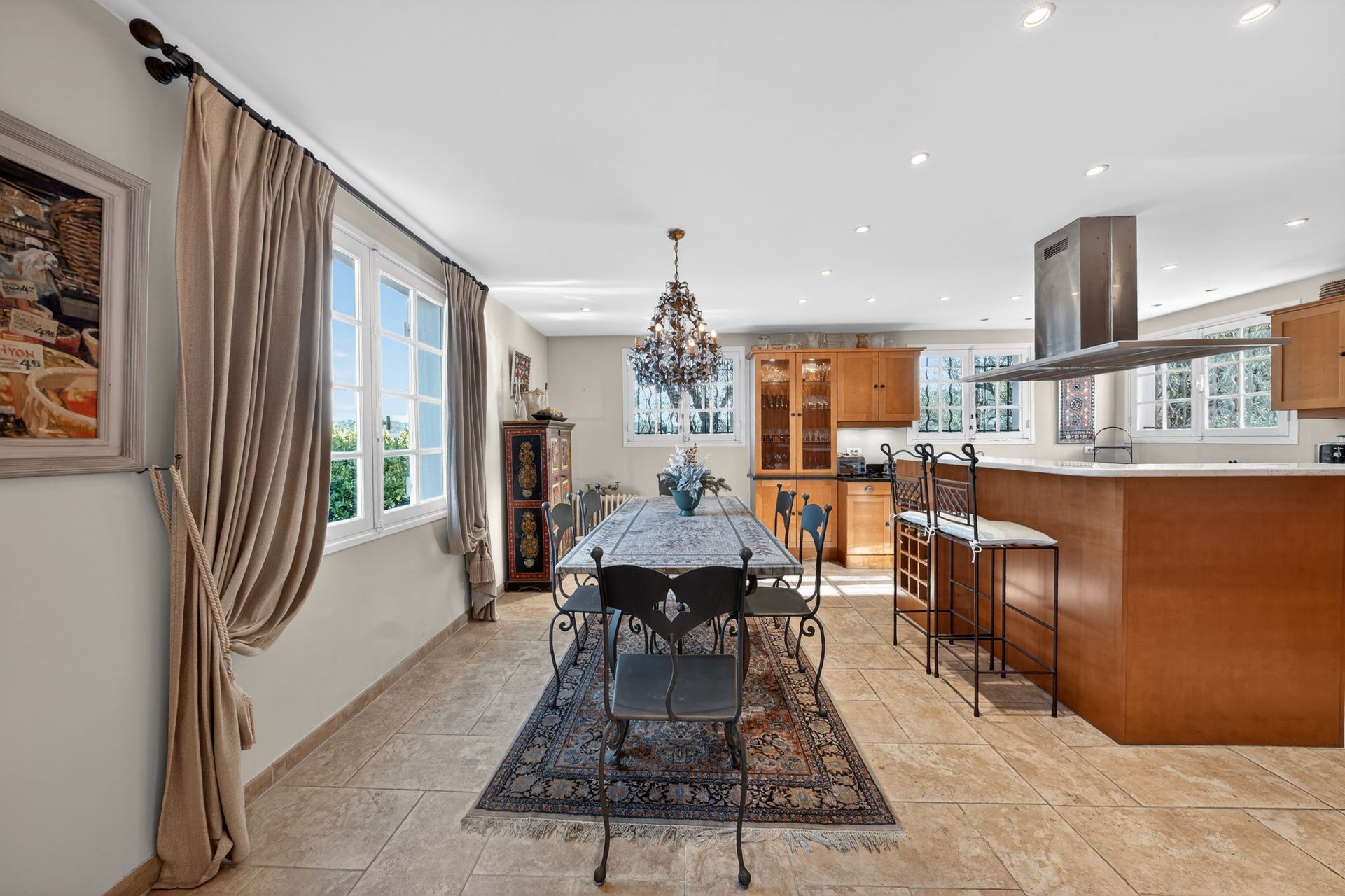 villa 5 Pièces en vente sur MOUGINS (06250)