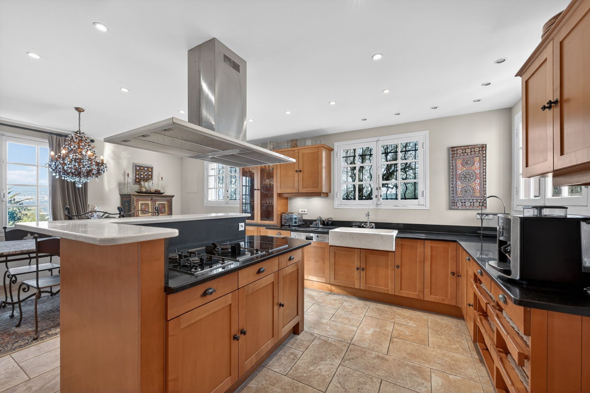 villa 5 Pièces en vente sur MOUGINS (06250)