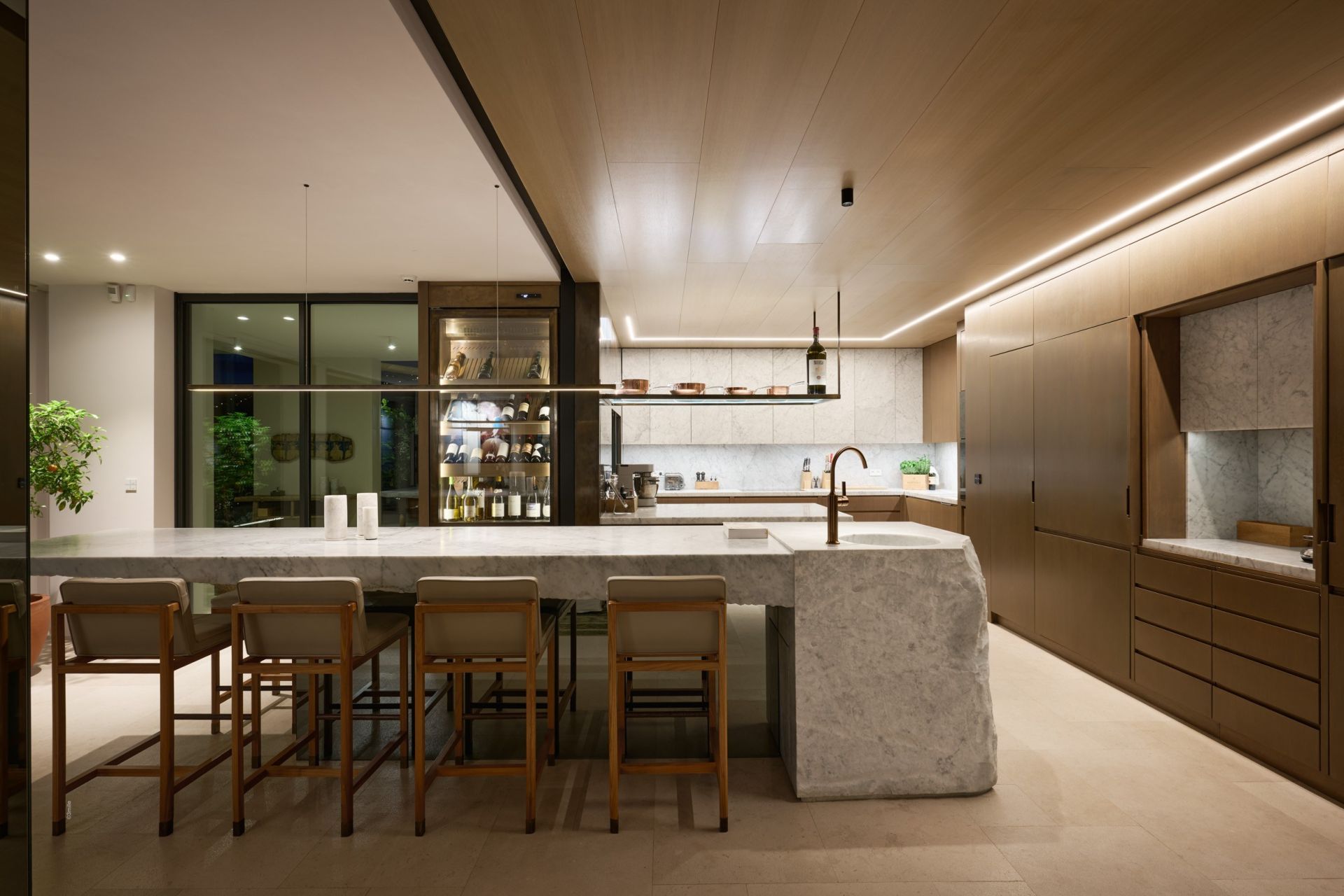 villa 10 Rooms for sale on VILLEFRANCHE SUR MER (06230)