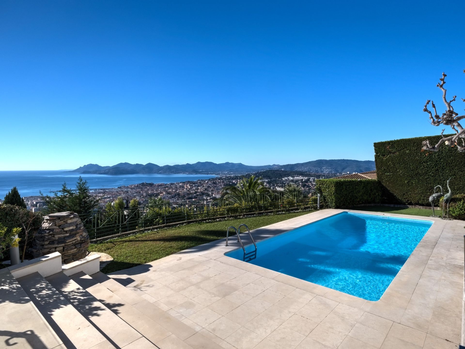 villa 7 Pièces en vente sur CANNES (06400)