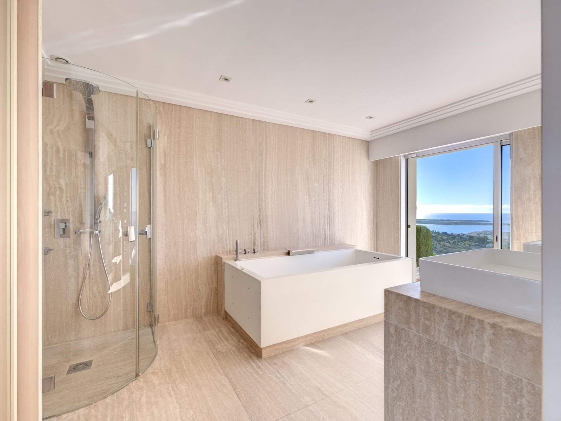 villa 7 Pièces en vente sur CANNES (06400)