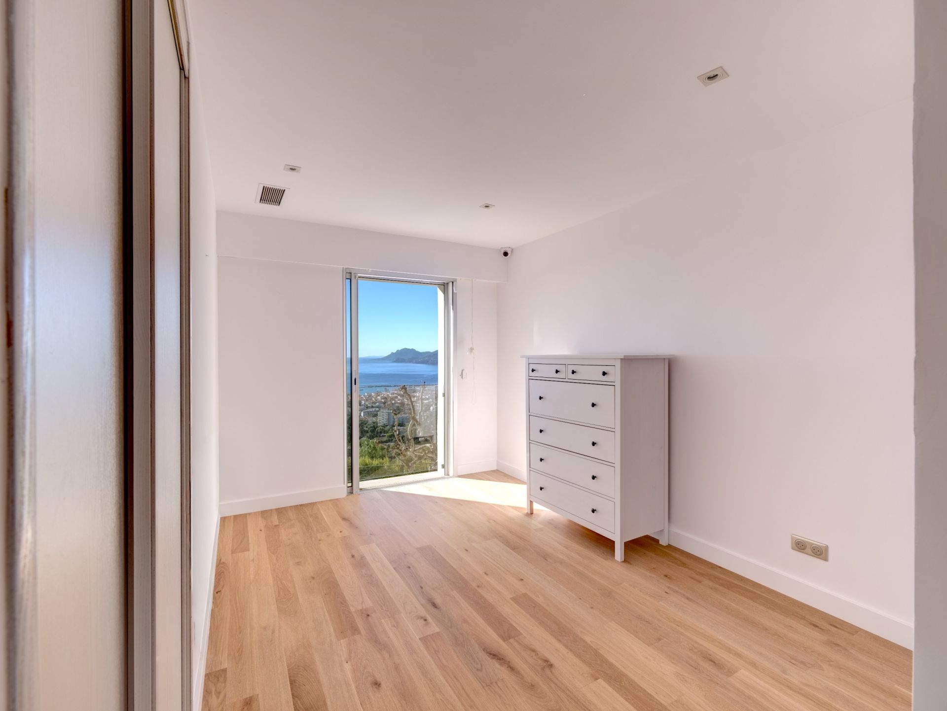 villa 7 Pièces en vente sur CANNES (06400)