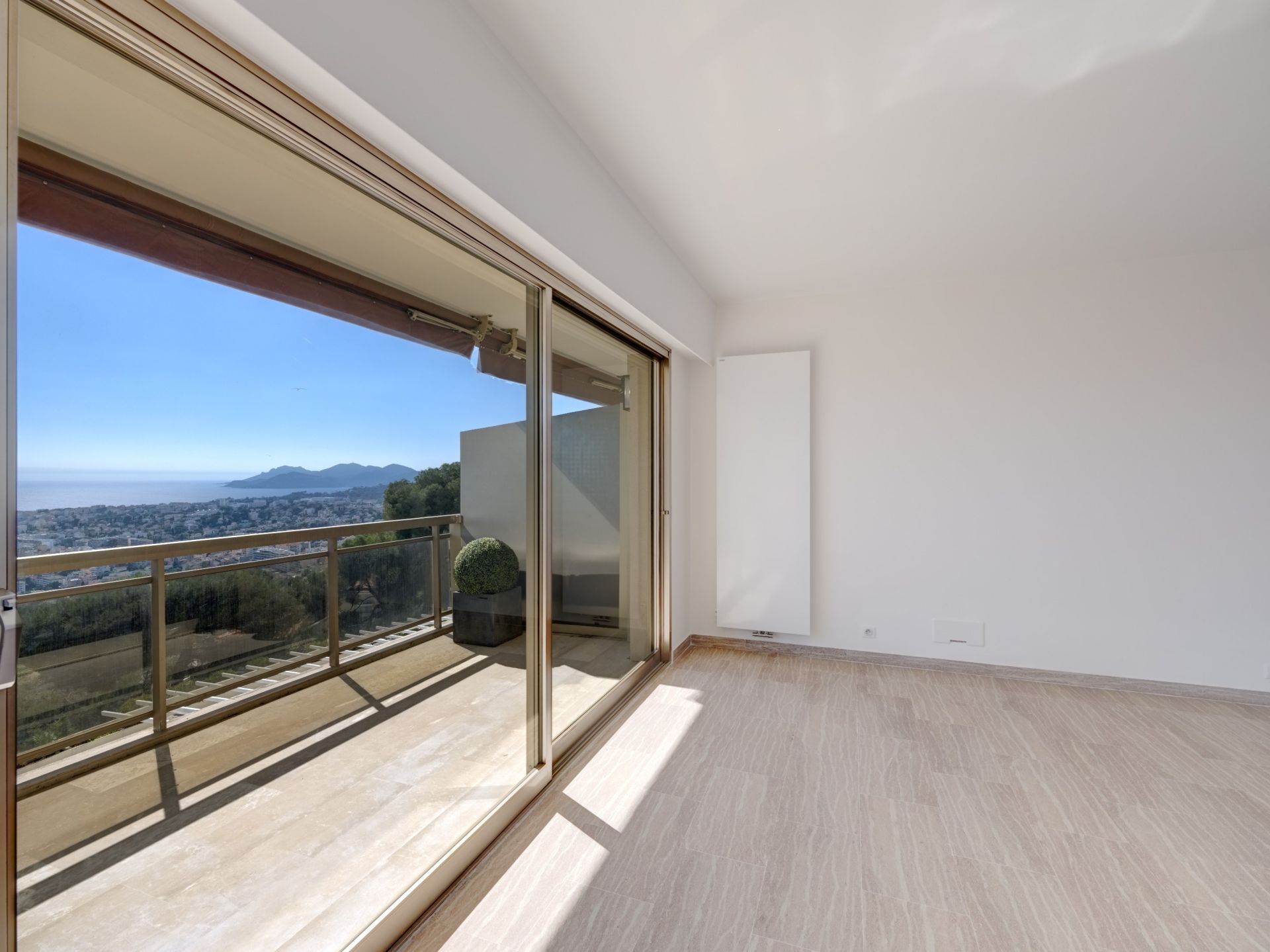 appartement 2 Pièces en vente sur LE CANNET (06110)