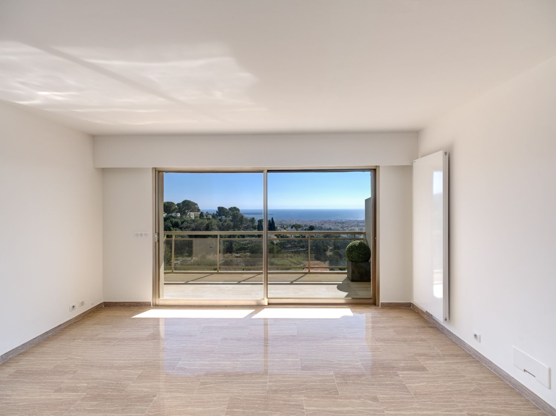 appartement 2 Pièces en vente sur LE CANNET (06110)