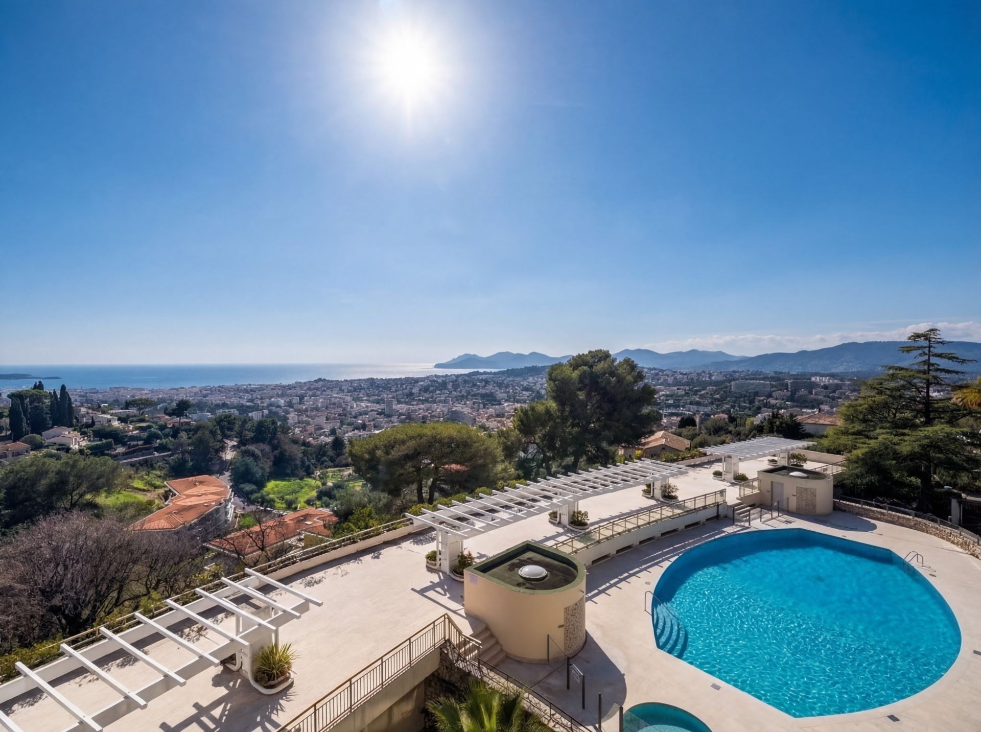 appartement 2 Pièces en vente sur LE CANNET (06110)