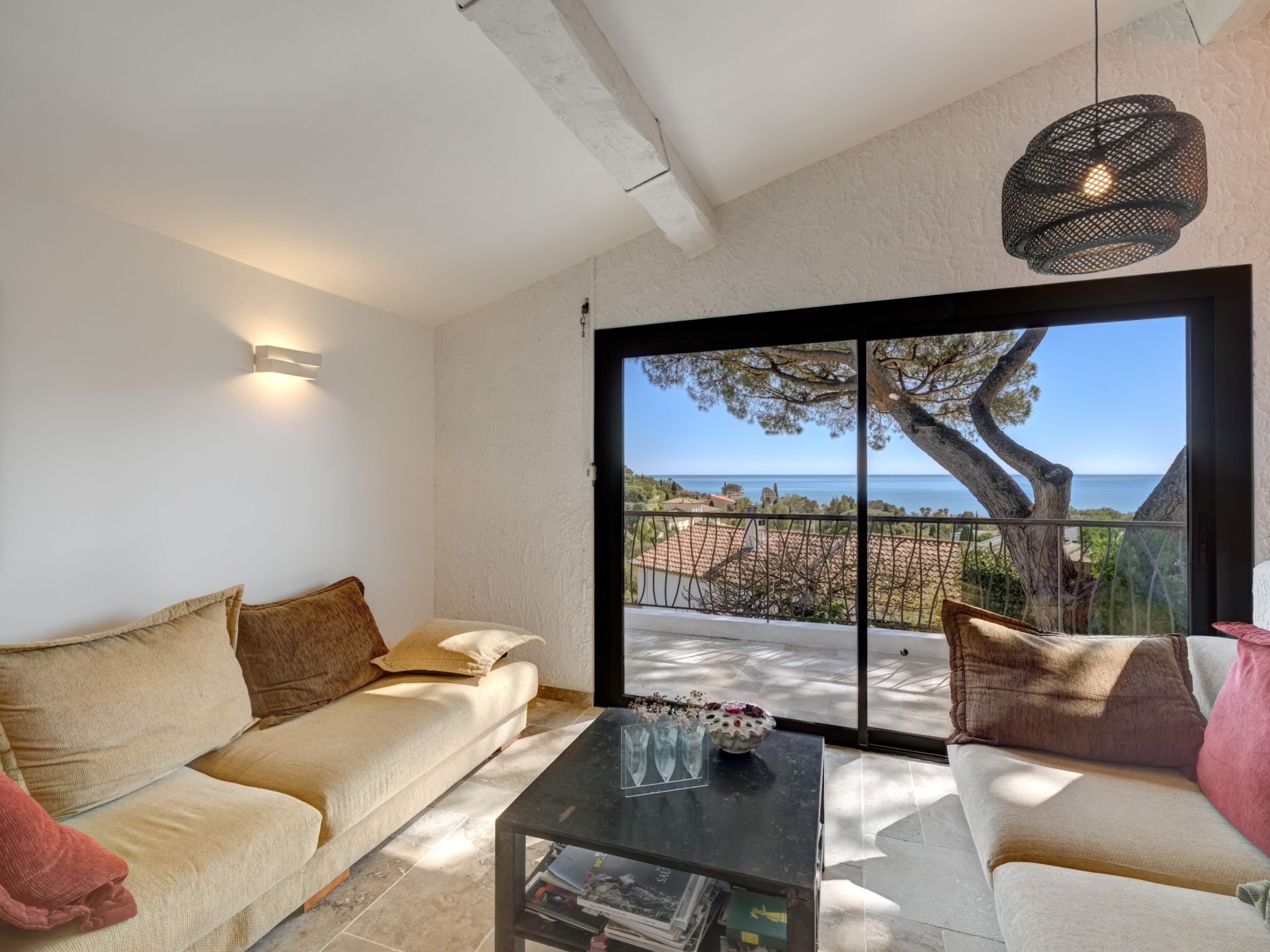 villa 5 Pièces en vente sur LES ISSAMBRES (83380)