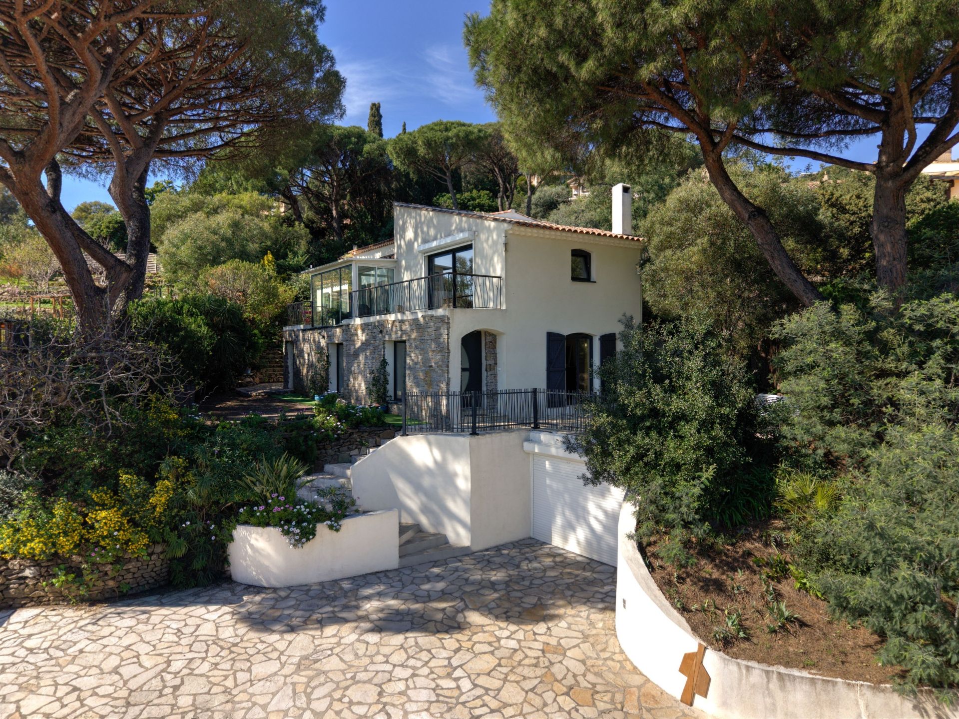 villa 5 Pièces en vente sur LES ISSAMBRES (83380)