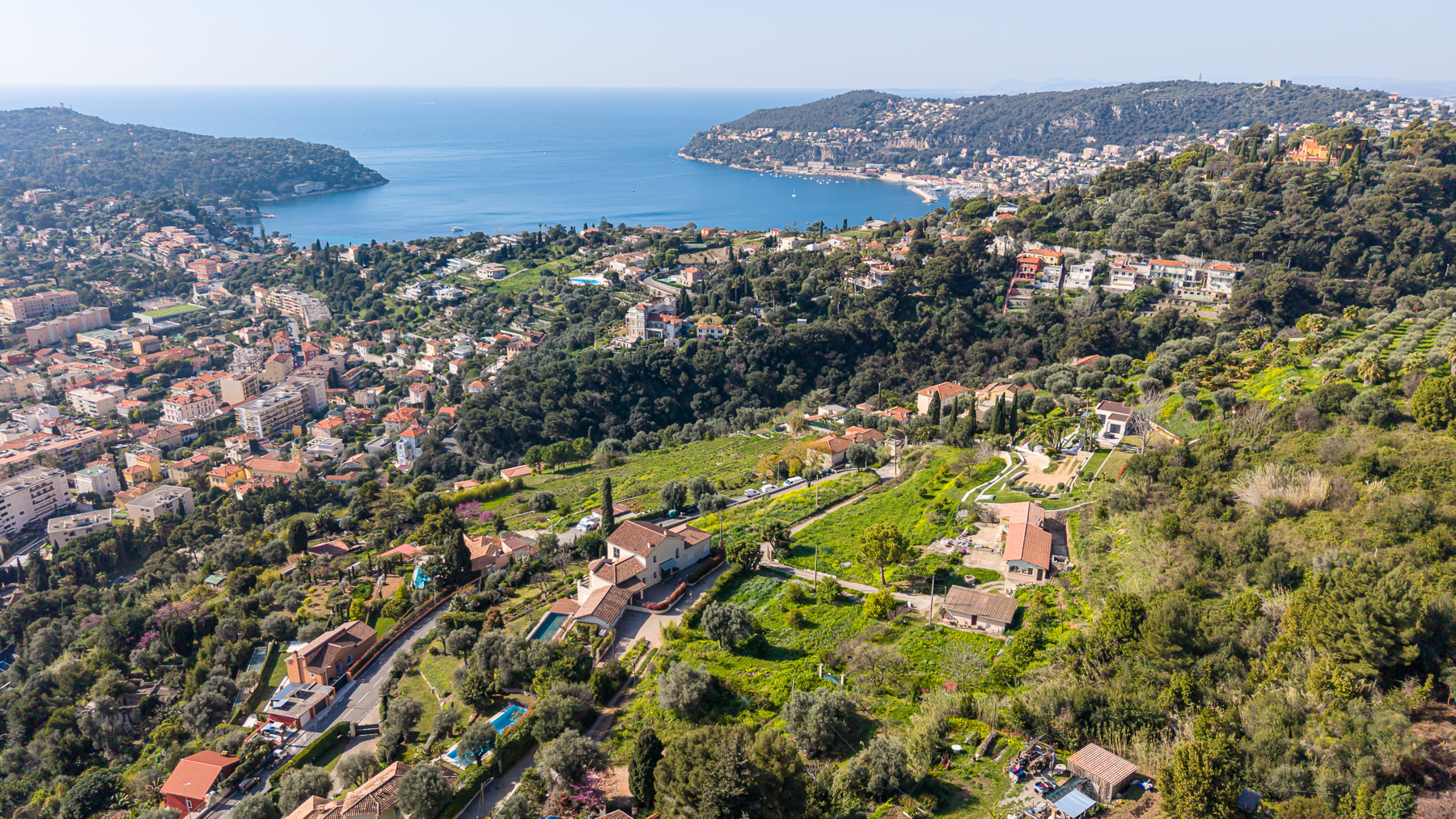 property 5 Rooms for sale on VILLEFRANCHE SUR MER (06230)