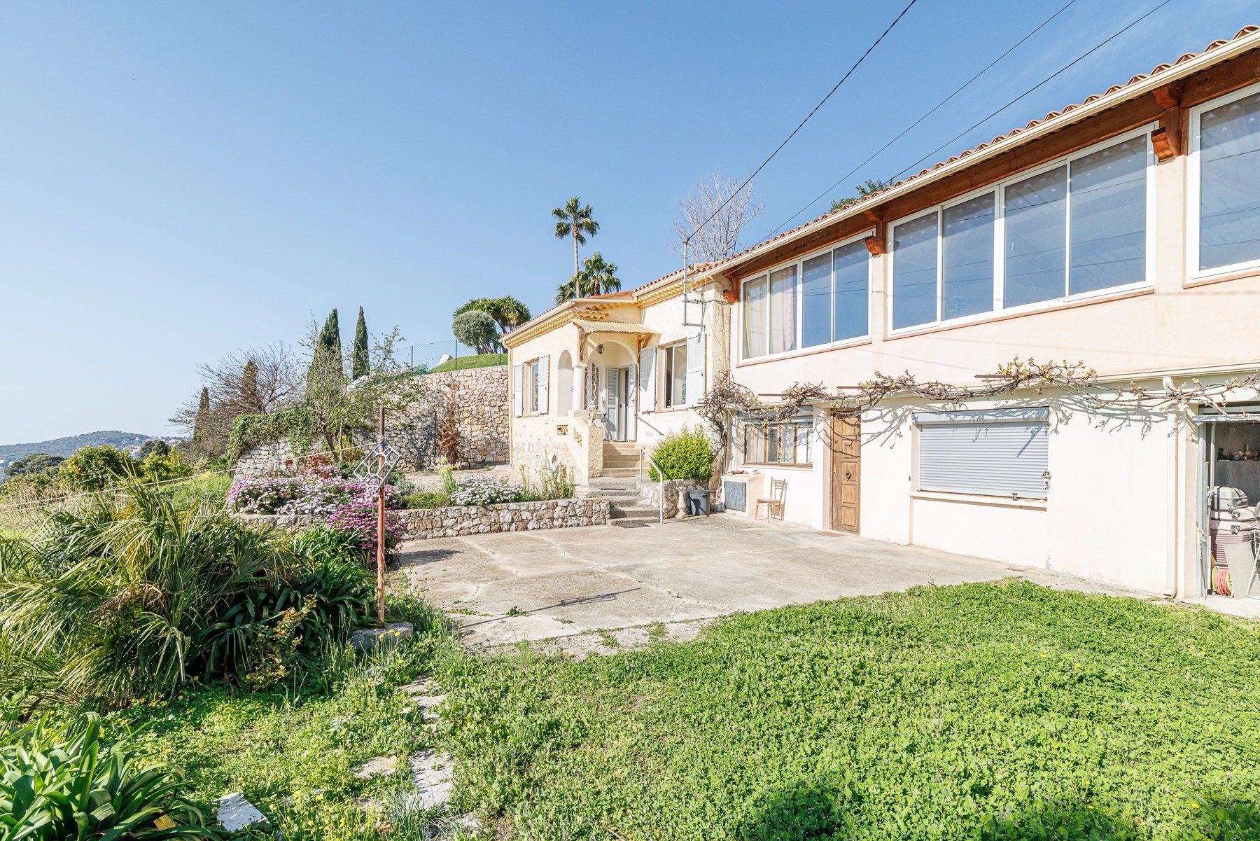 propriété 5 Pièces en vente sur VILLEFRANCHE SUR MER (06230)