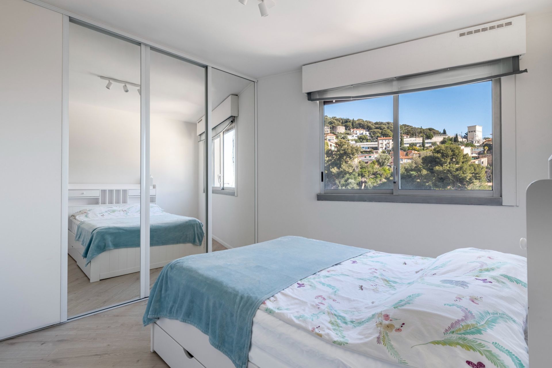 appartement 3 Pièces en vente sur BEAUSOLEIL (06240)