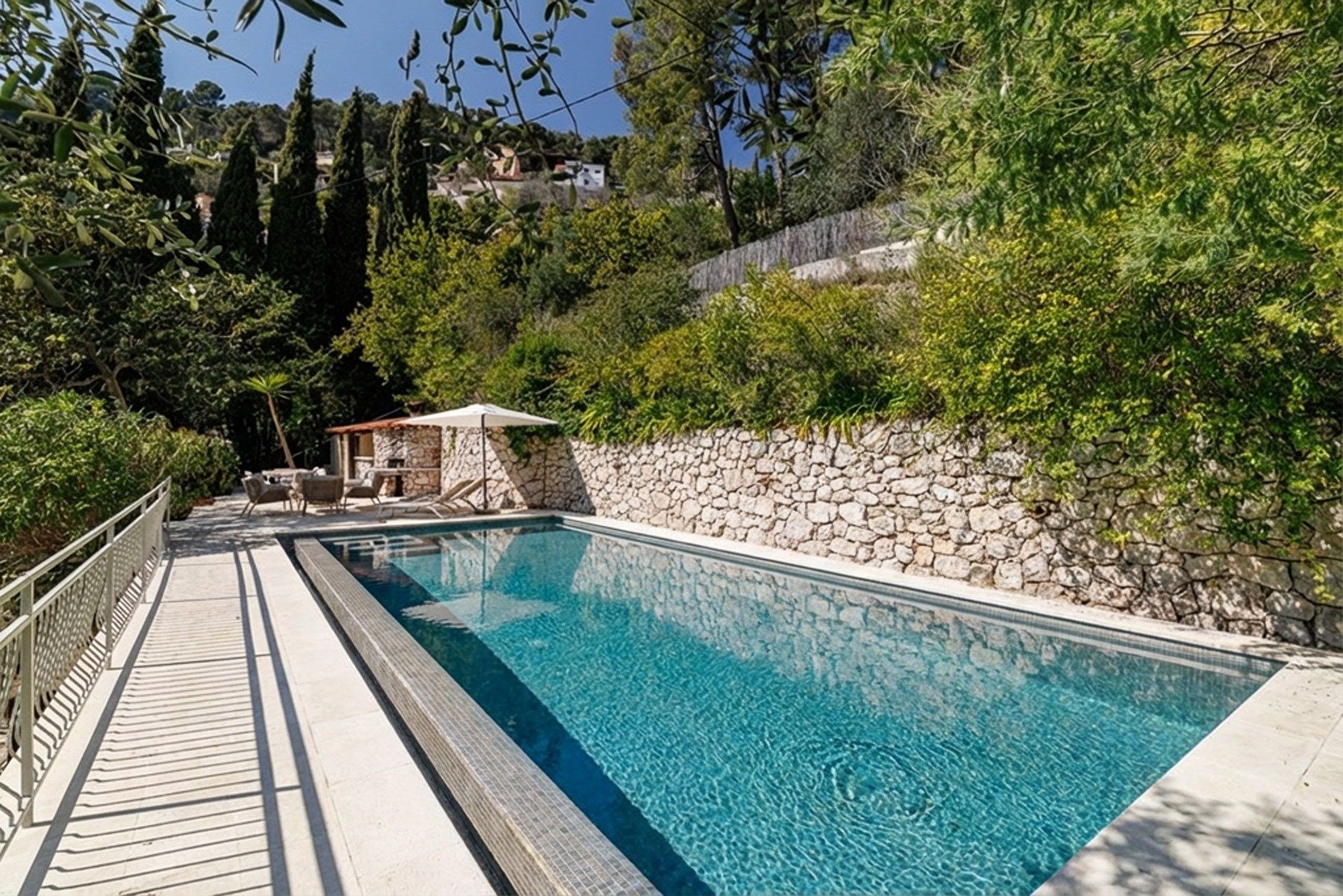 villa 6 Pièces en vente sur LA TURBIE (06320)