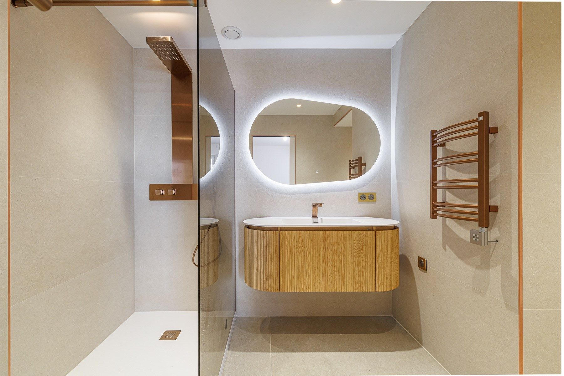 penthouse 3 Rooms for sale on BEAUSOLEIL (06240)